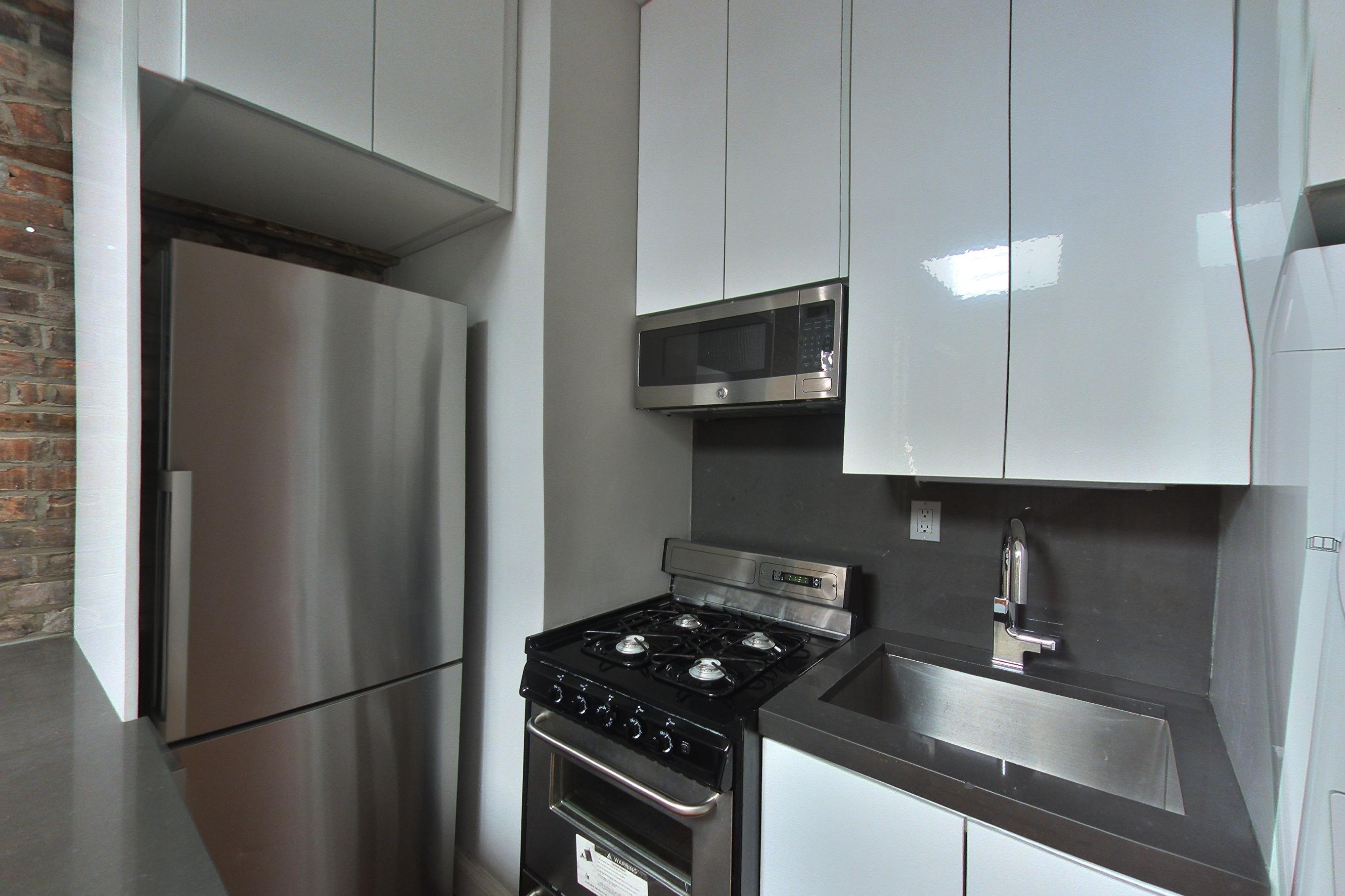 KITCHEN ENTRY