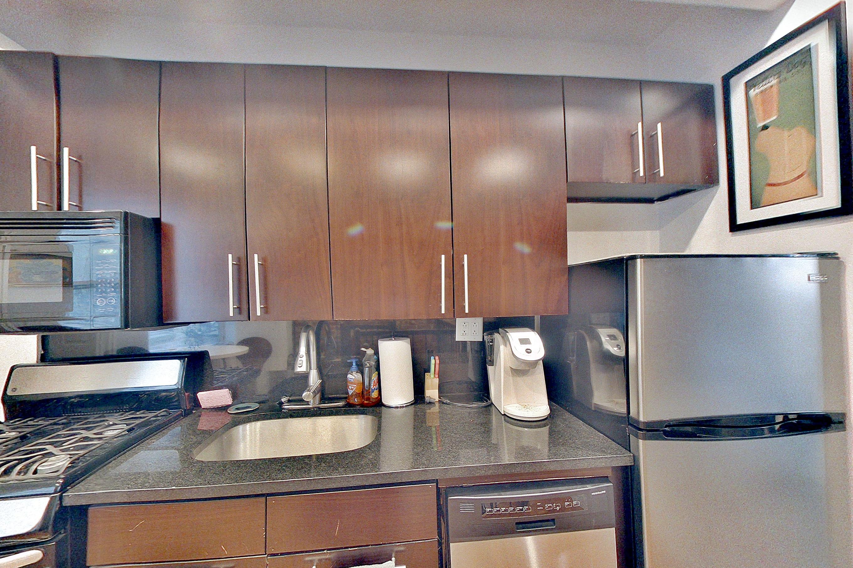 KITCHEN AREA