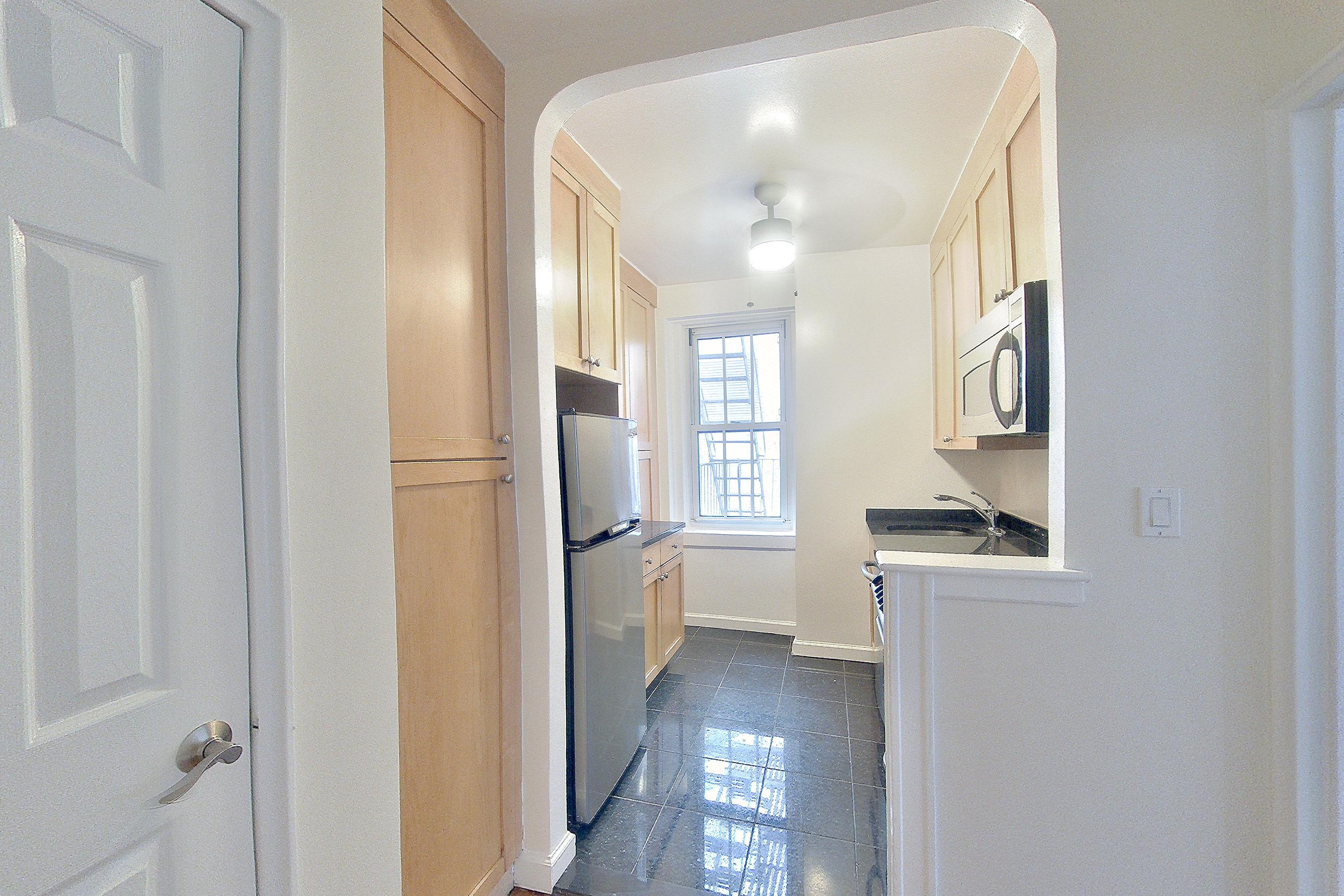 KITCHEN ENTRY