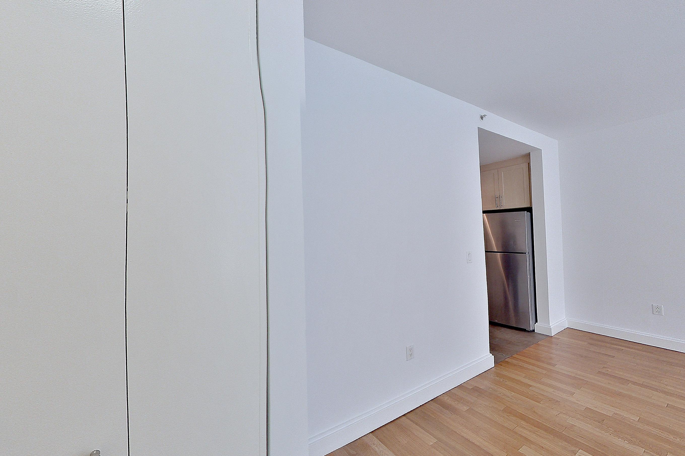LIVING ROOM CORNER
