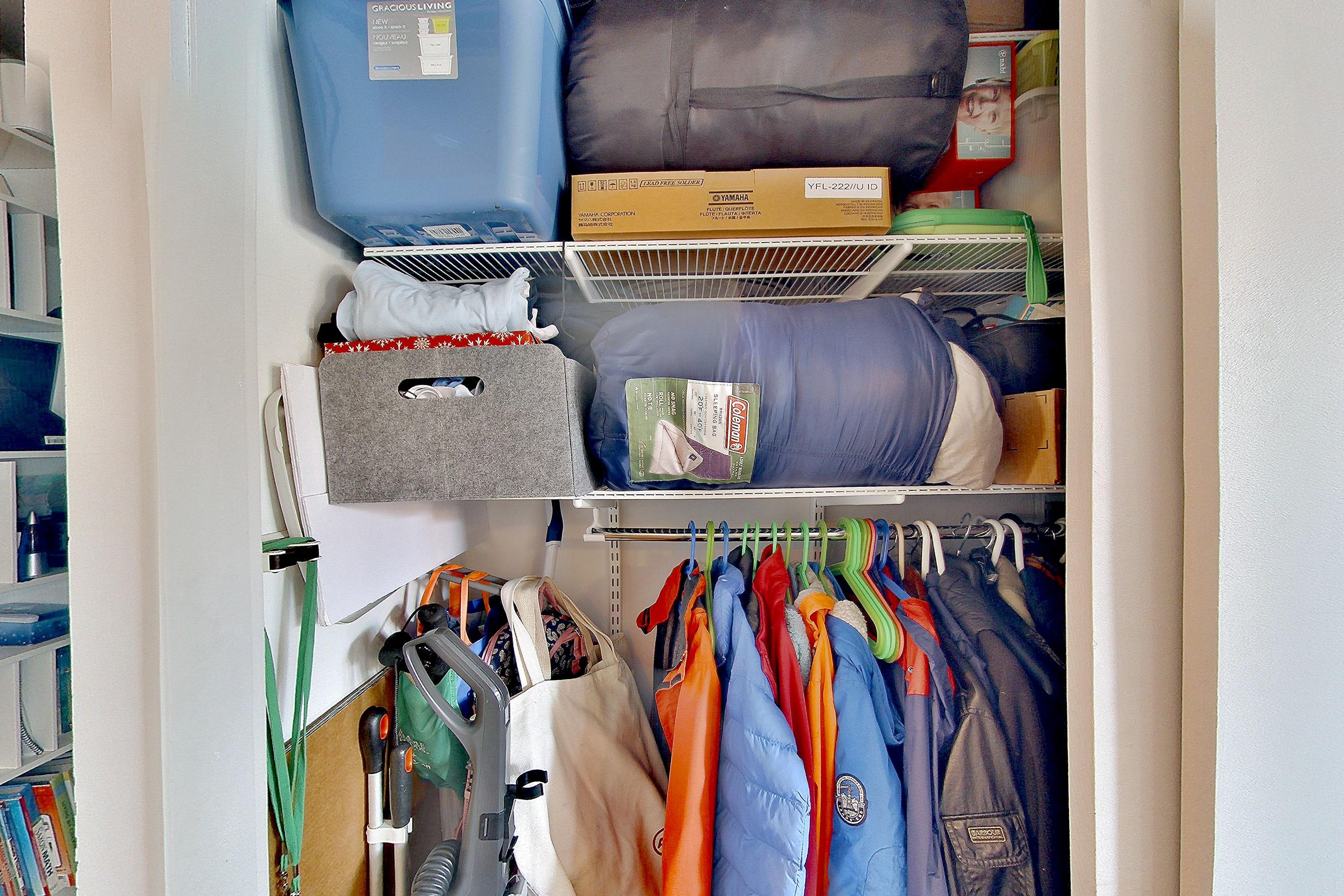 LIVING ROOM CLOSET