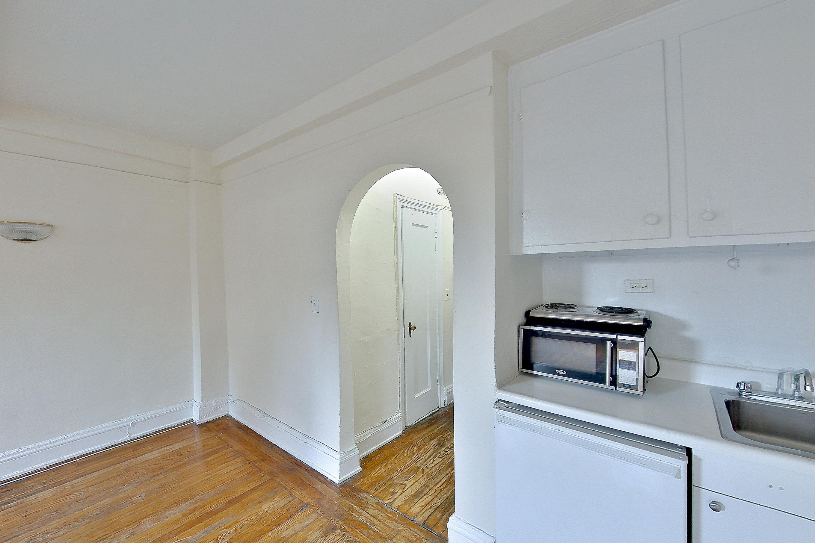 KITCHENETTE