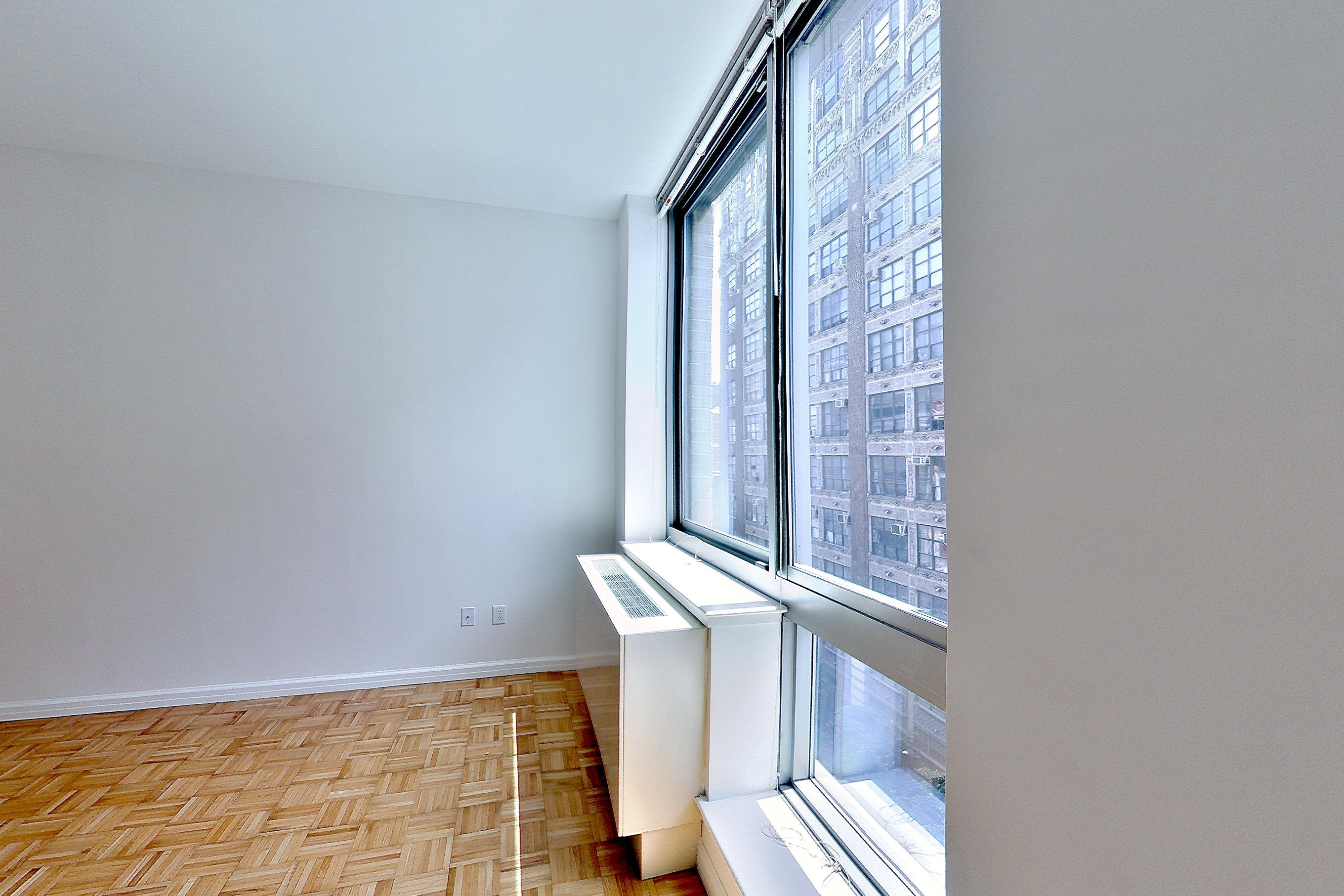 LIVING ROOM CORNER 2