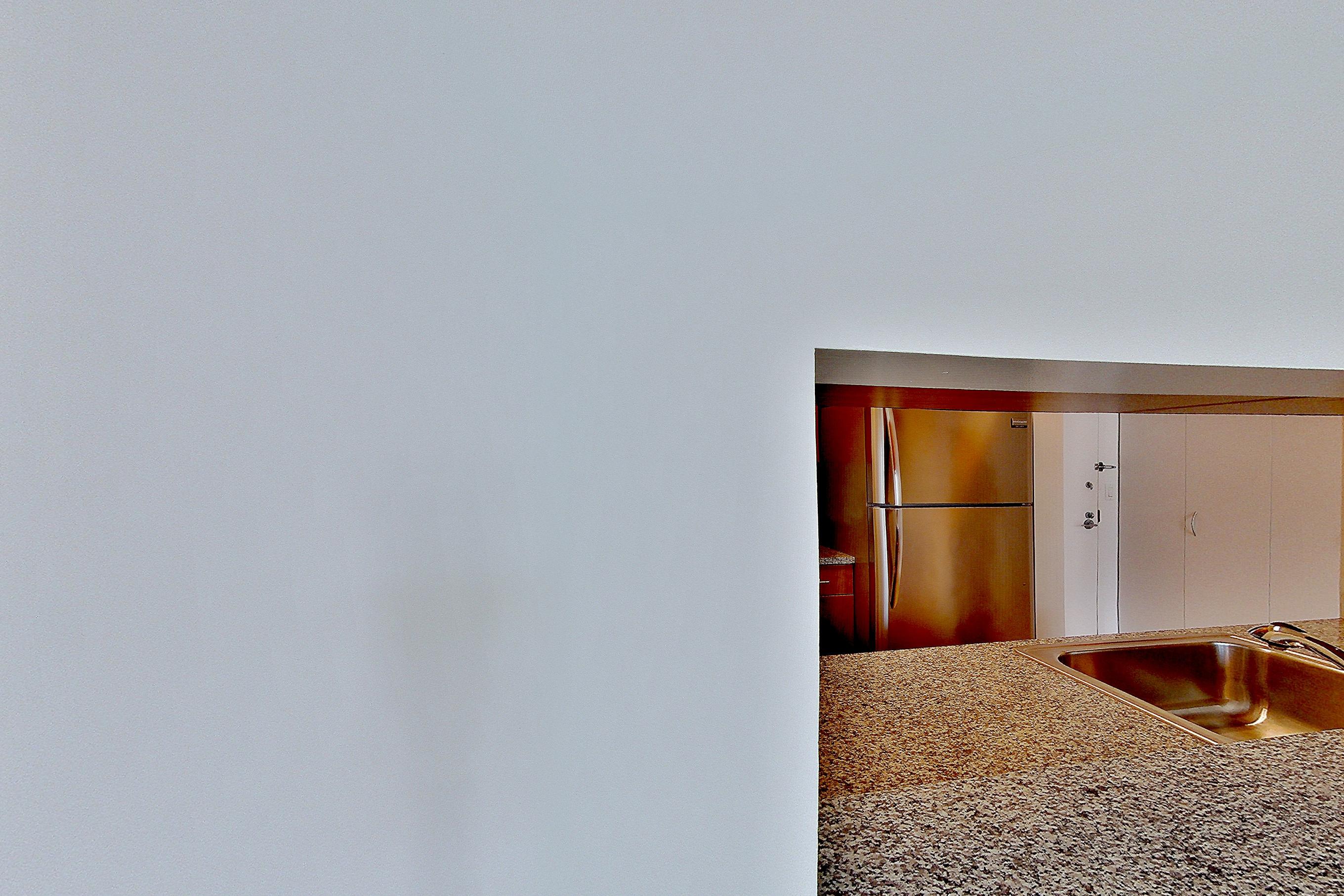 LIVING ROOM CORNER 3