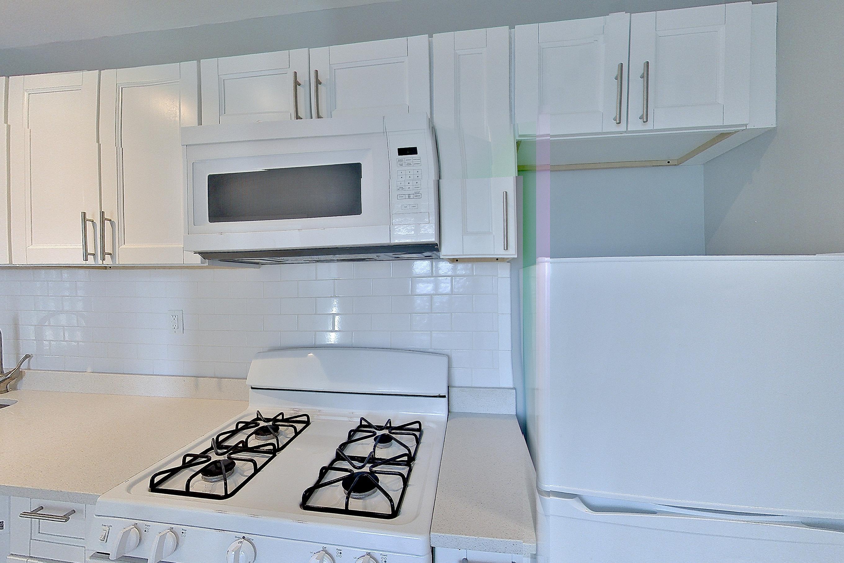 KITCHEN CLOSET