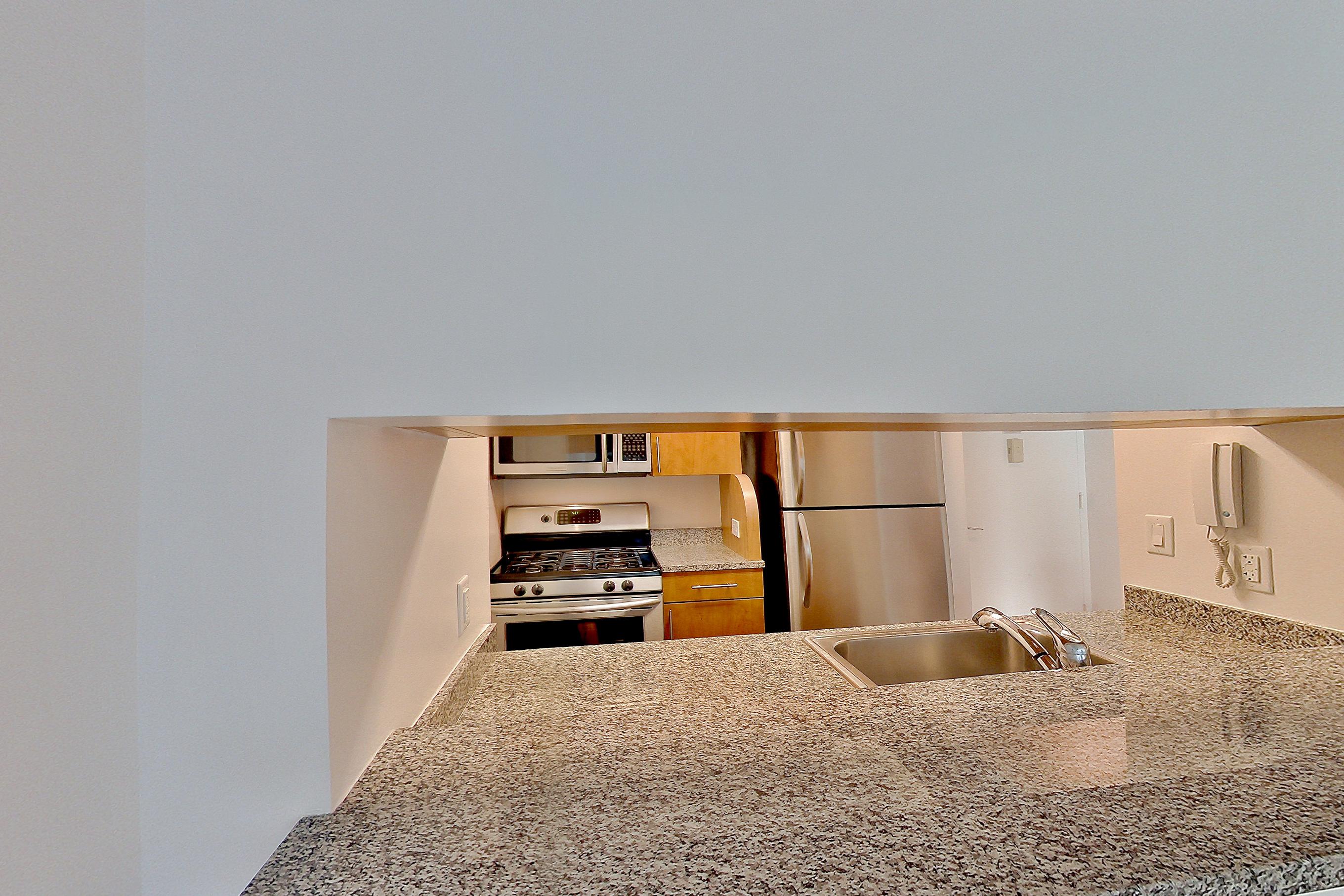 LIVING ROOM CORNER 3
