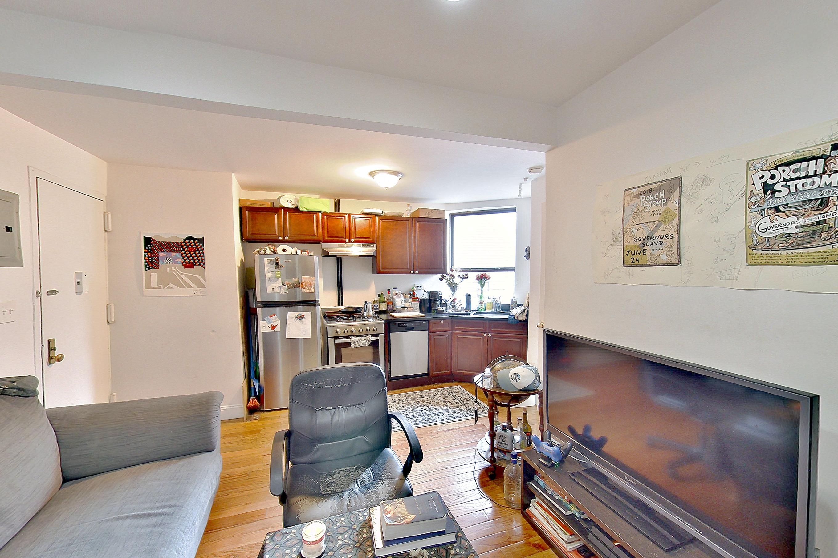 LIVING ROOM CORNER 2