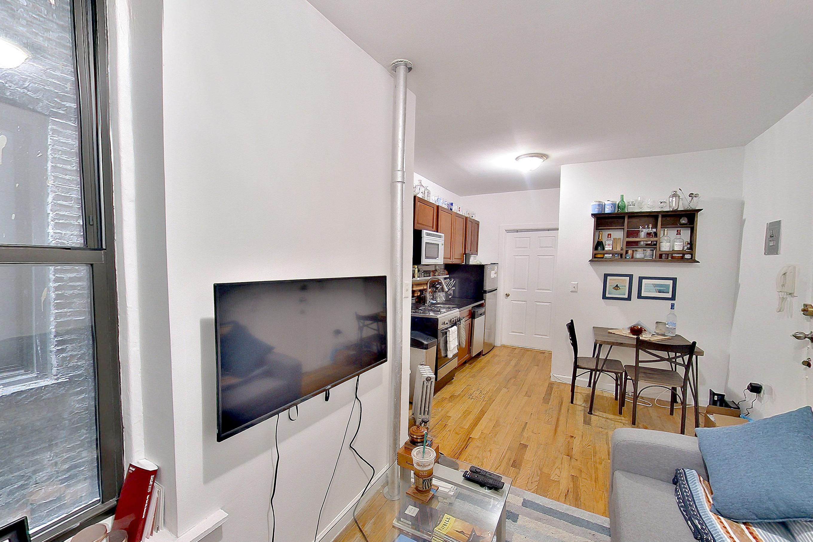 LIVING ROOM CORNER