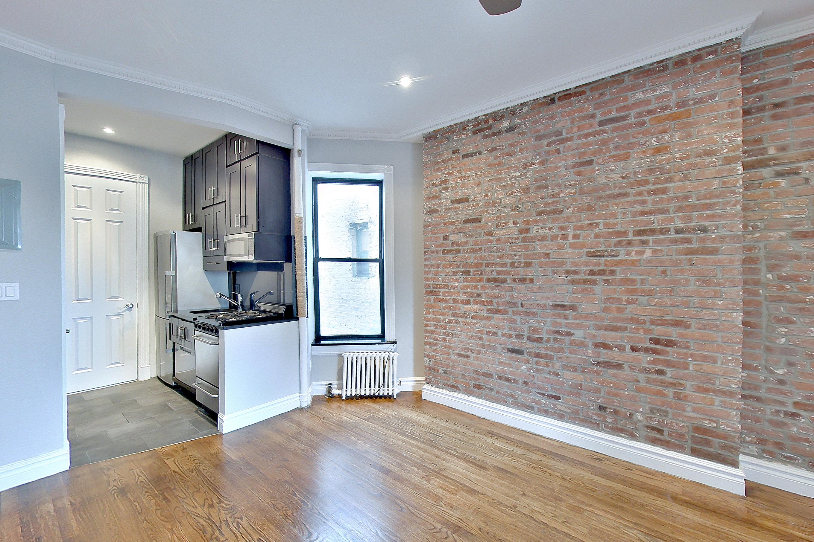 LIVING SPACE 2