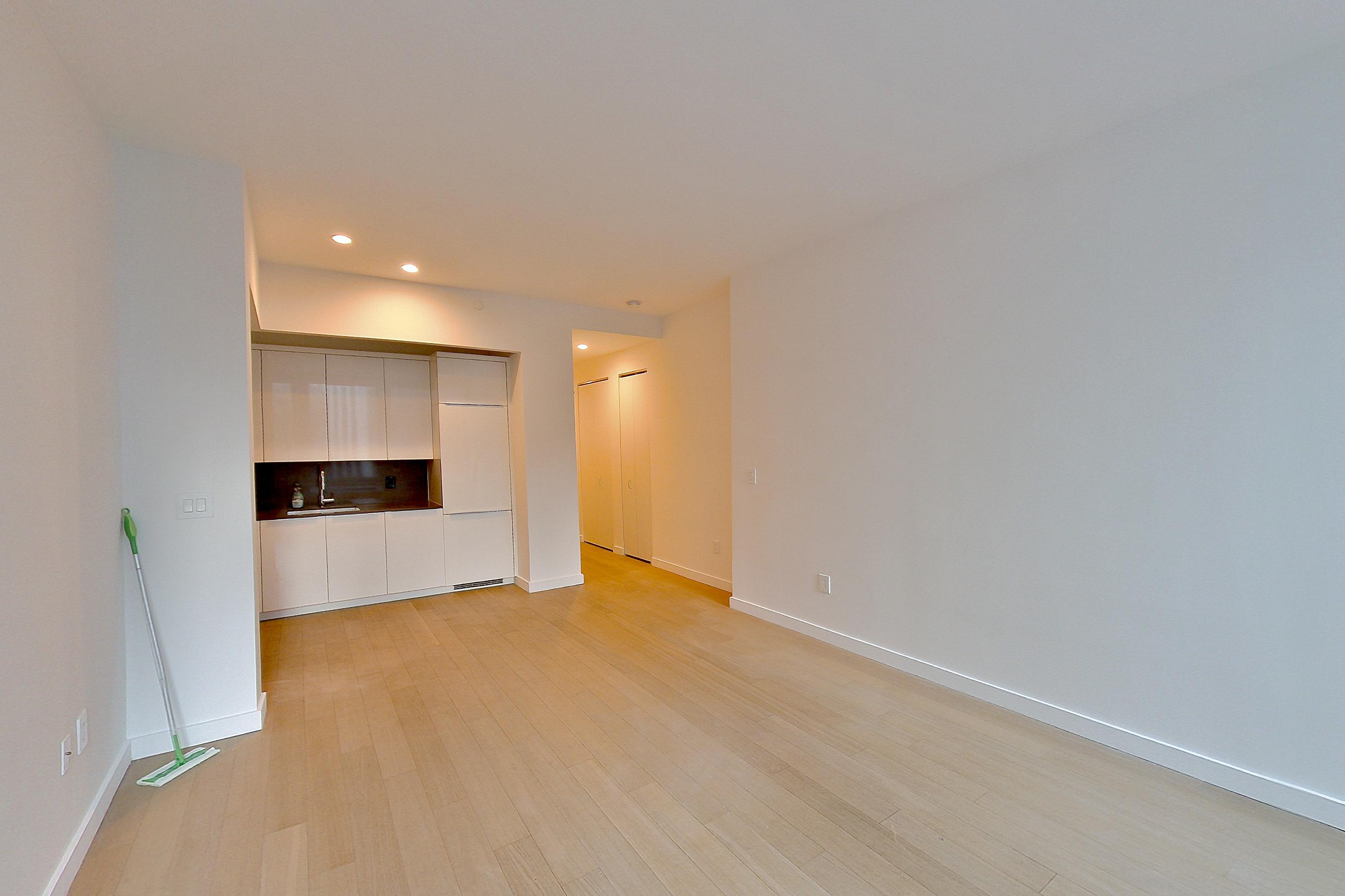 LIVING SPACE CORNER