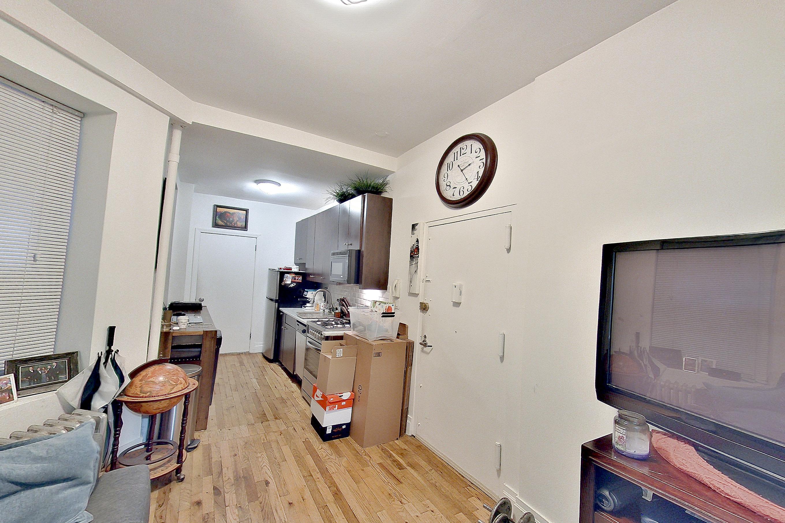 LIVING ROOM CORNER