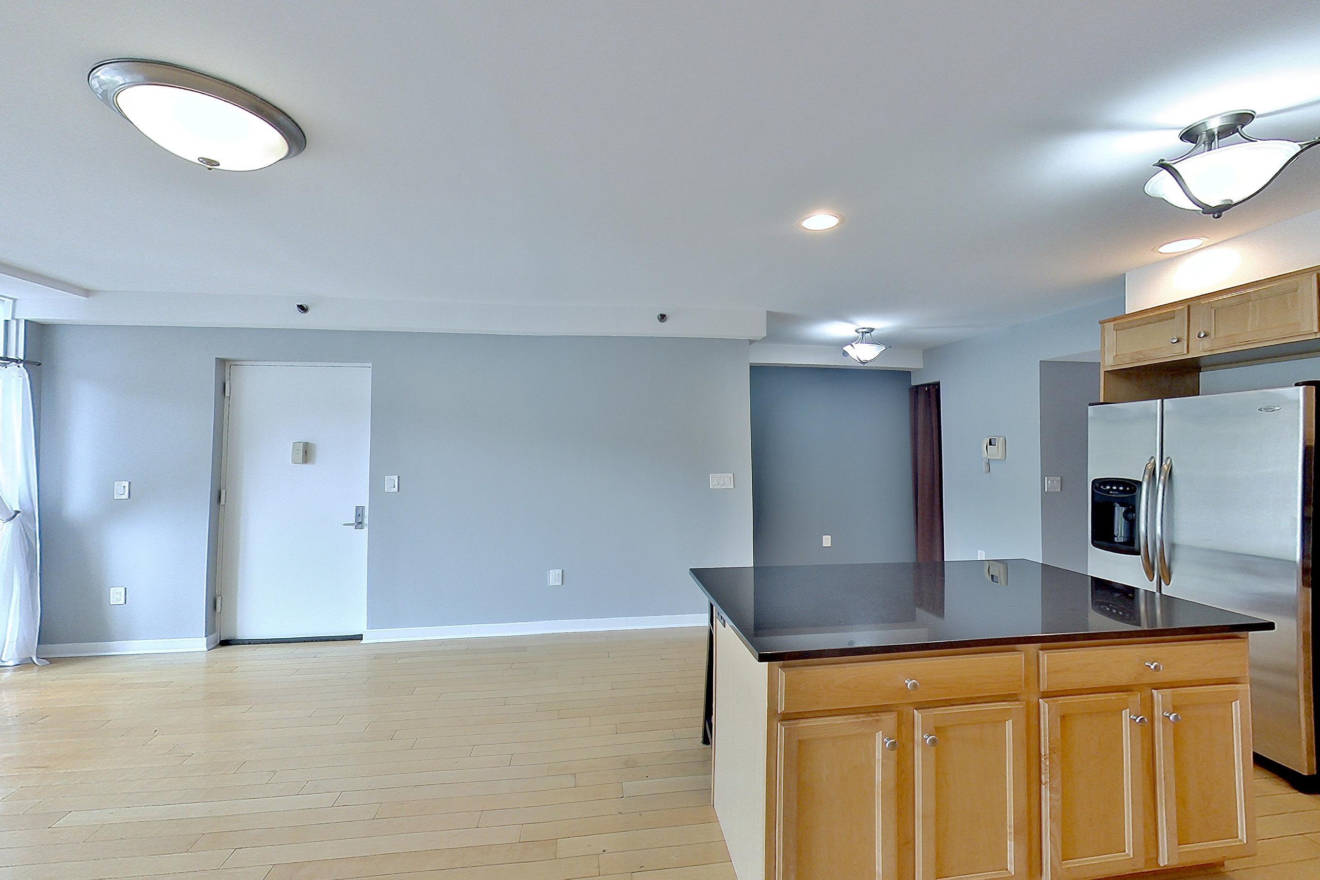 LIVING ROOM CORNER