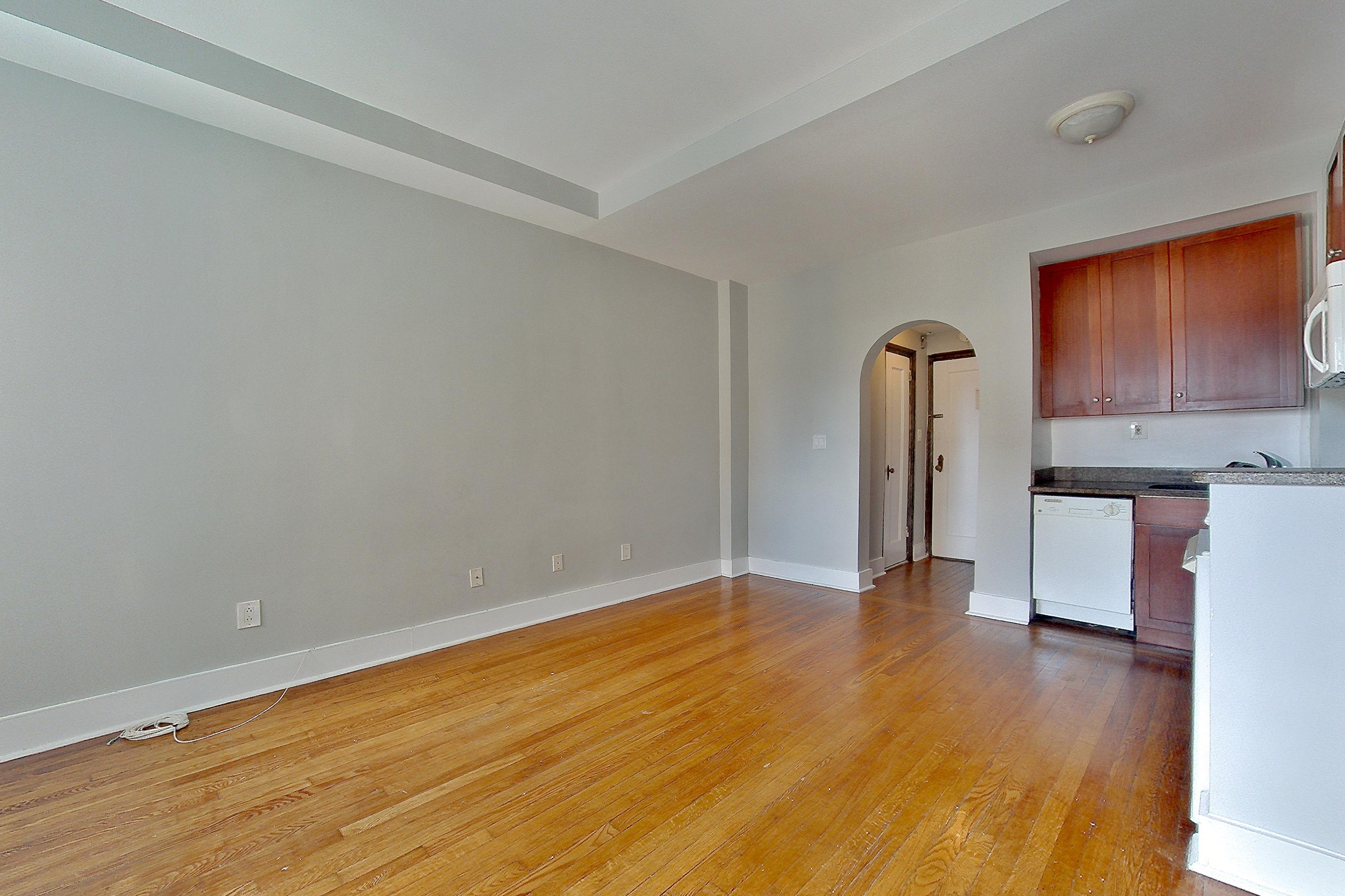 LIVING SPACE 2