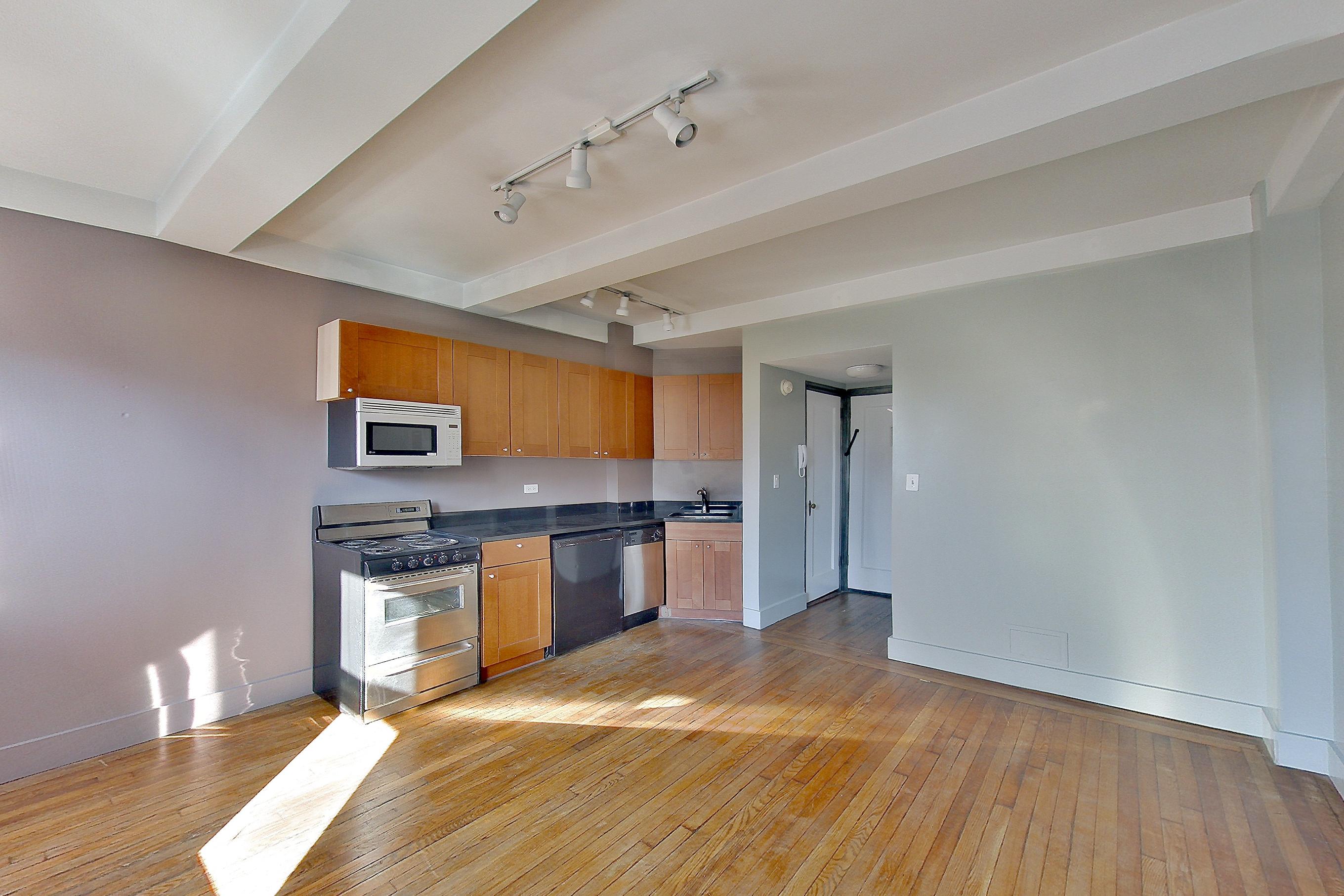 LIVING SPACE 2