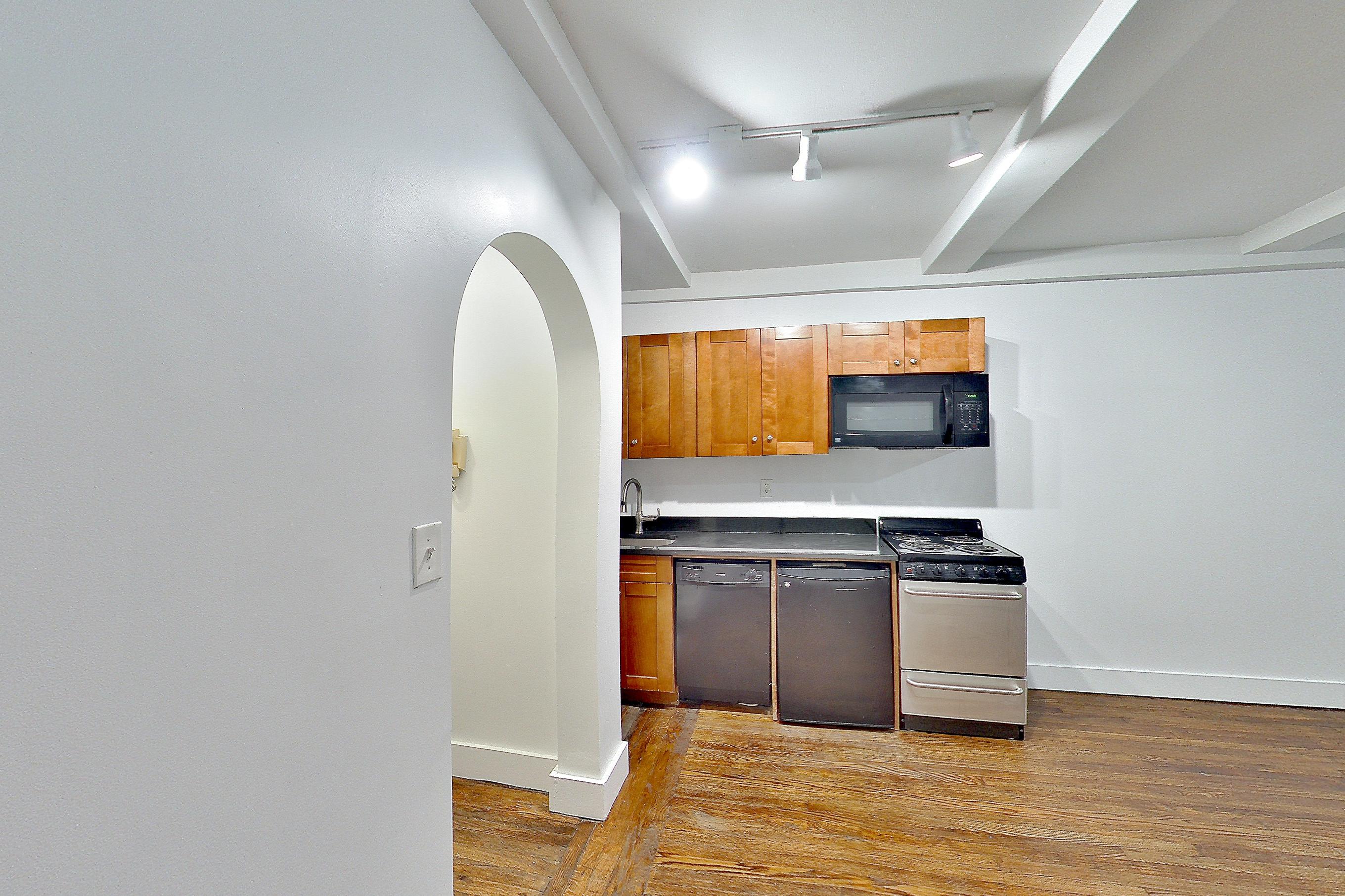 LIVING SPACE 1