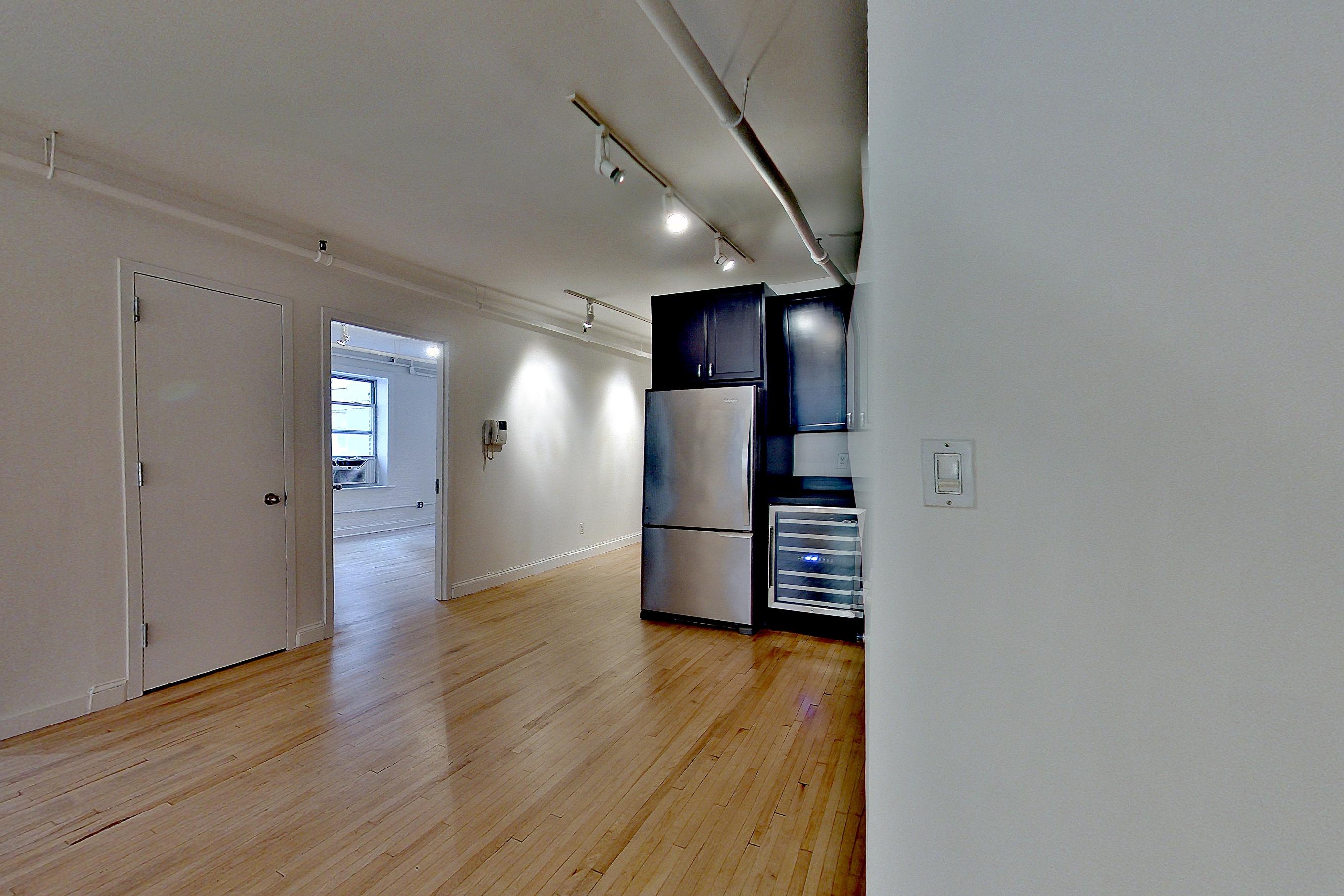 LIVING SPACE CORNER 1