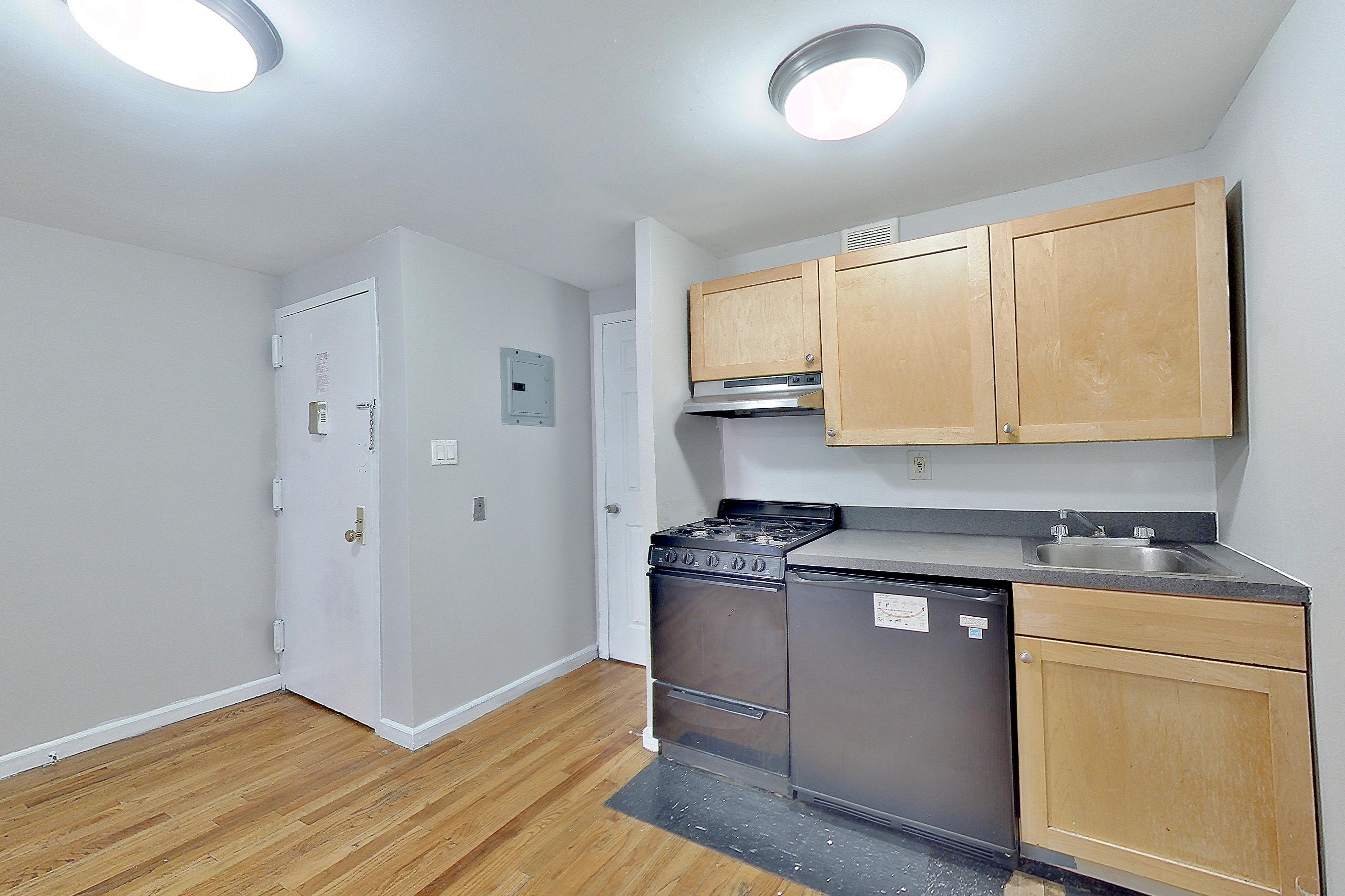 LIVING SPACE 2