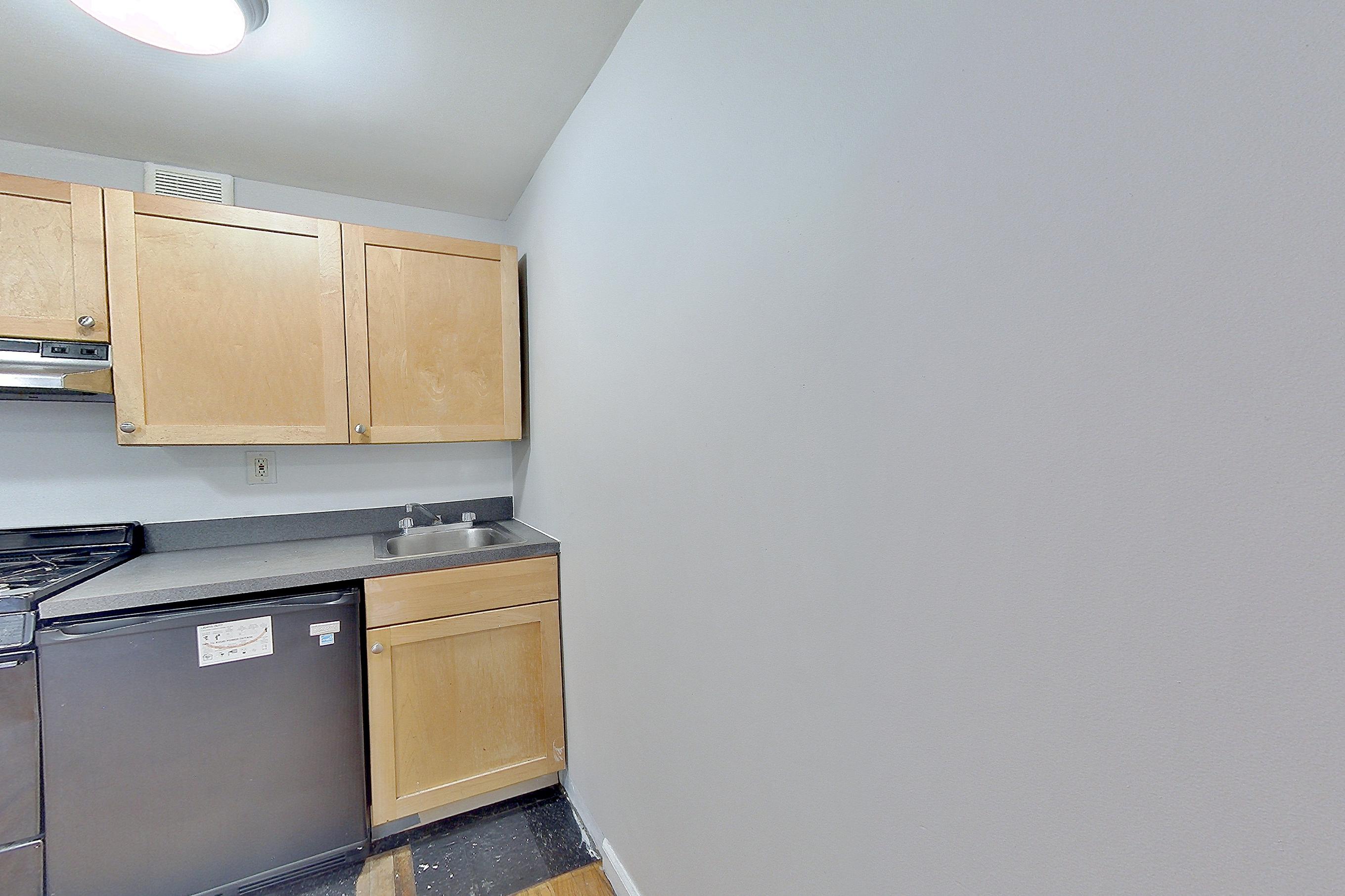 LIVING SPACE 2
