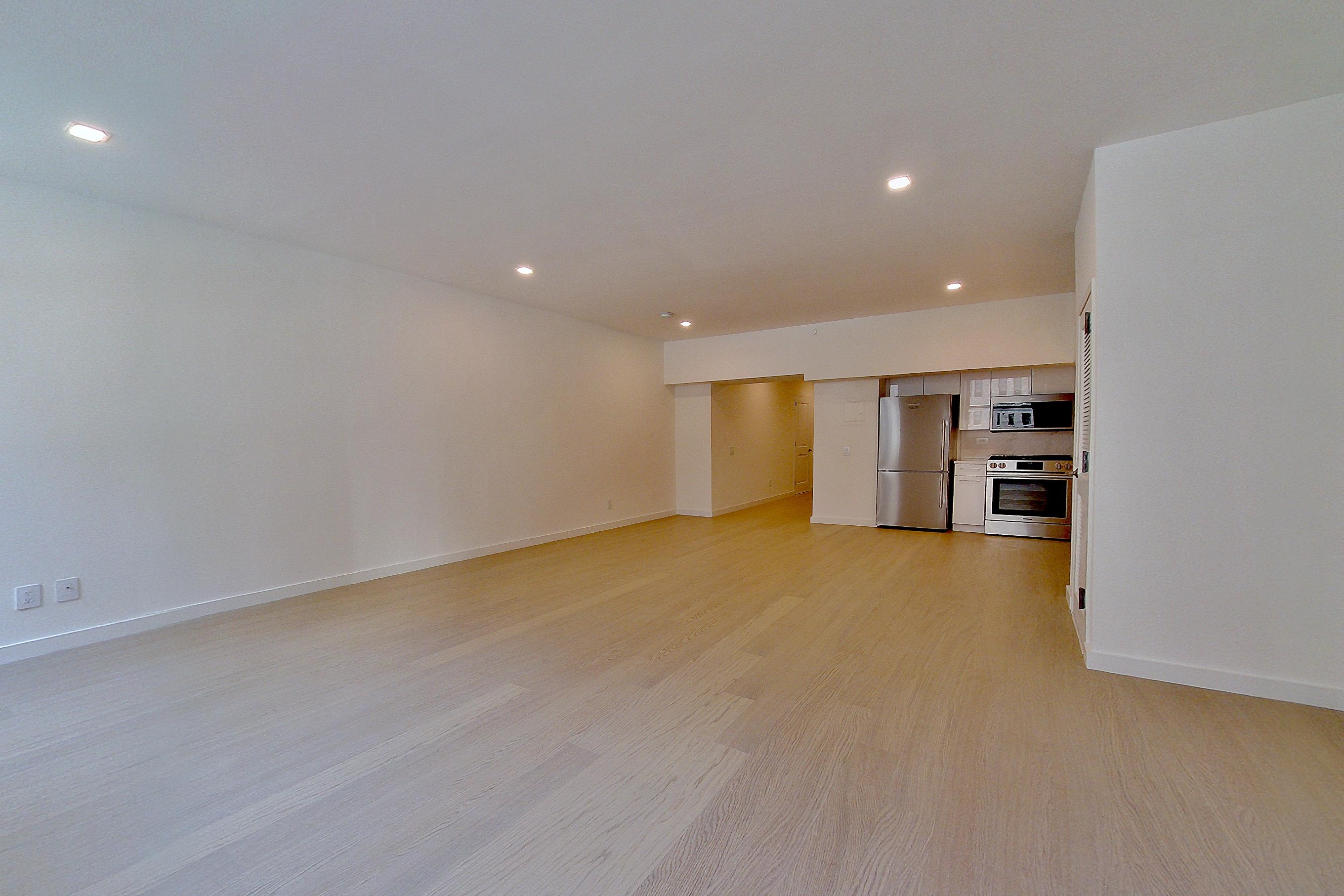 LIVING SPACE CORNER 2