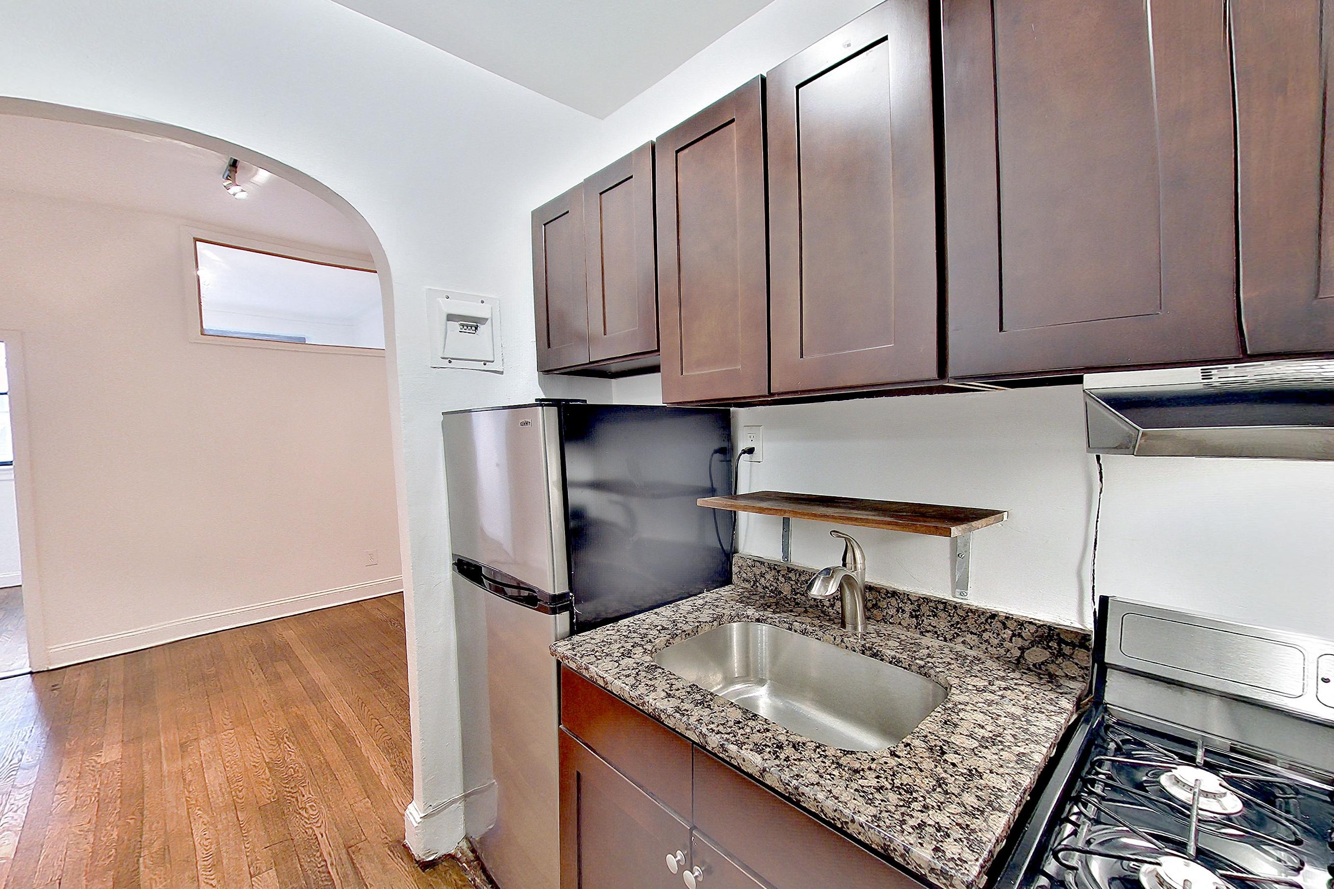 ENTRANCE KITCHEN