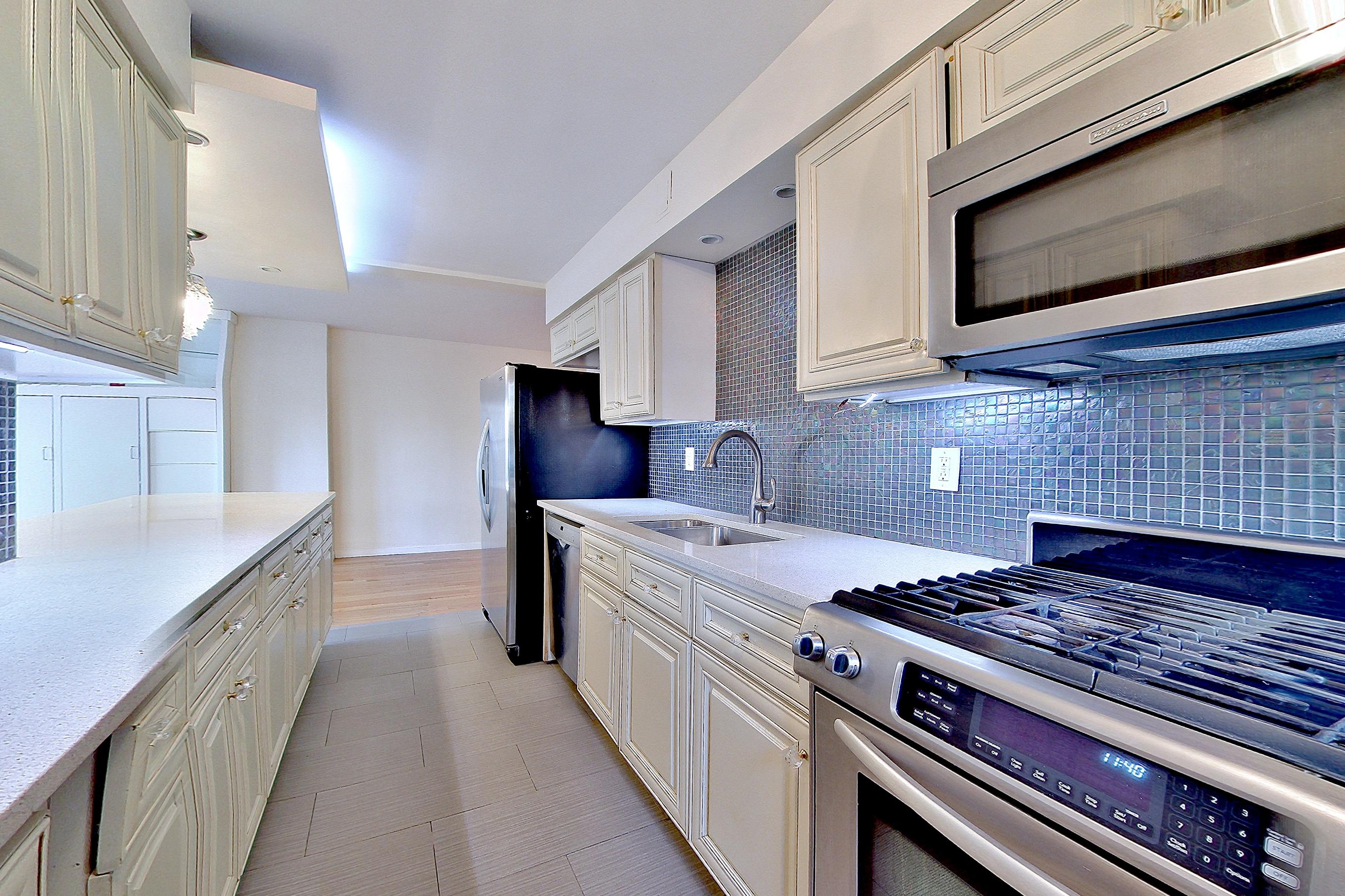 KITCHEN CORNER