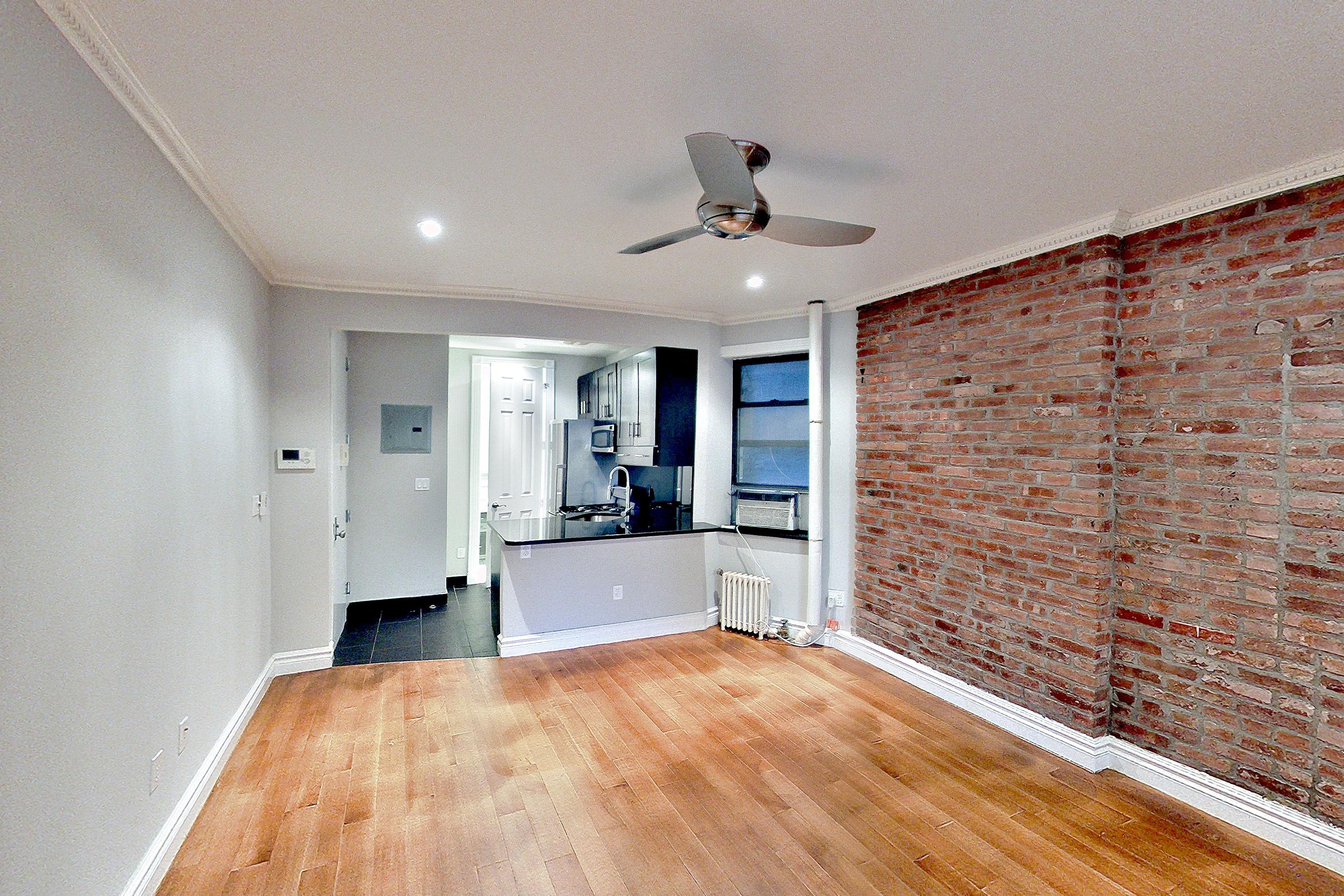 LIVING ROOM CLOSET