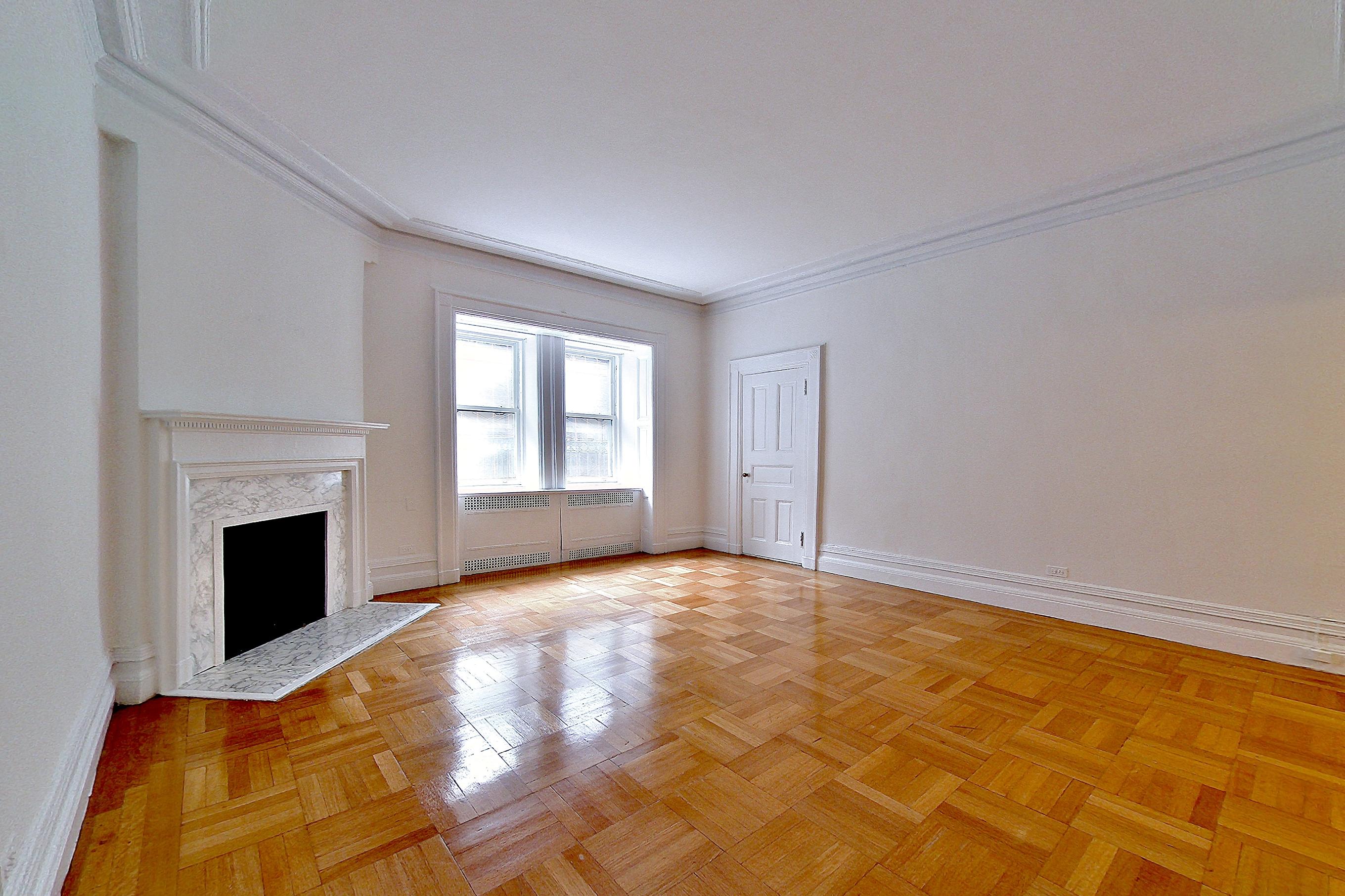 LIVING SPACE CORNER