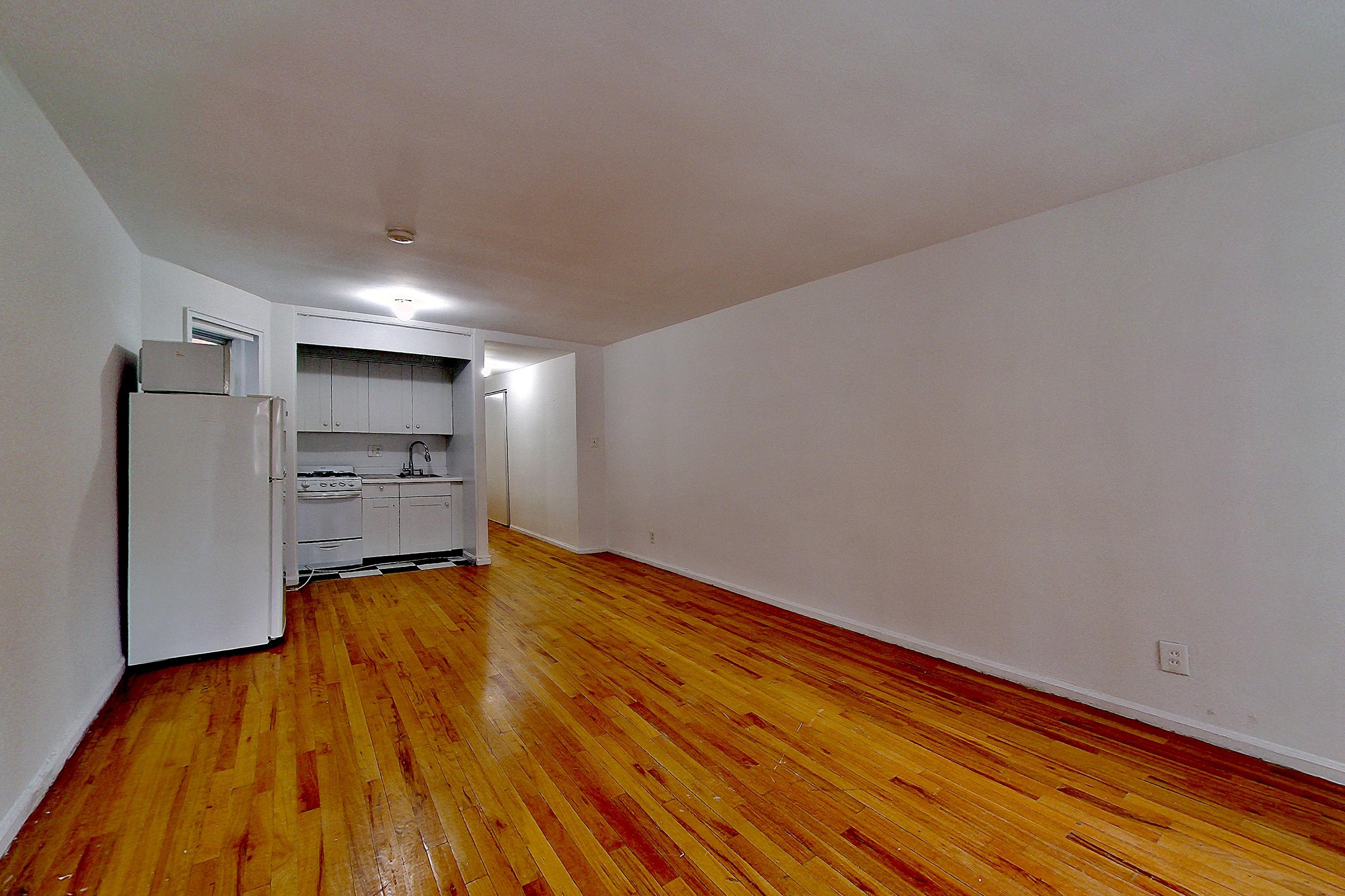 LIVING SPACE CORNER
