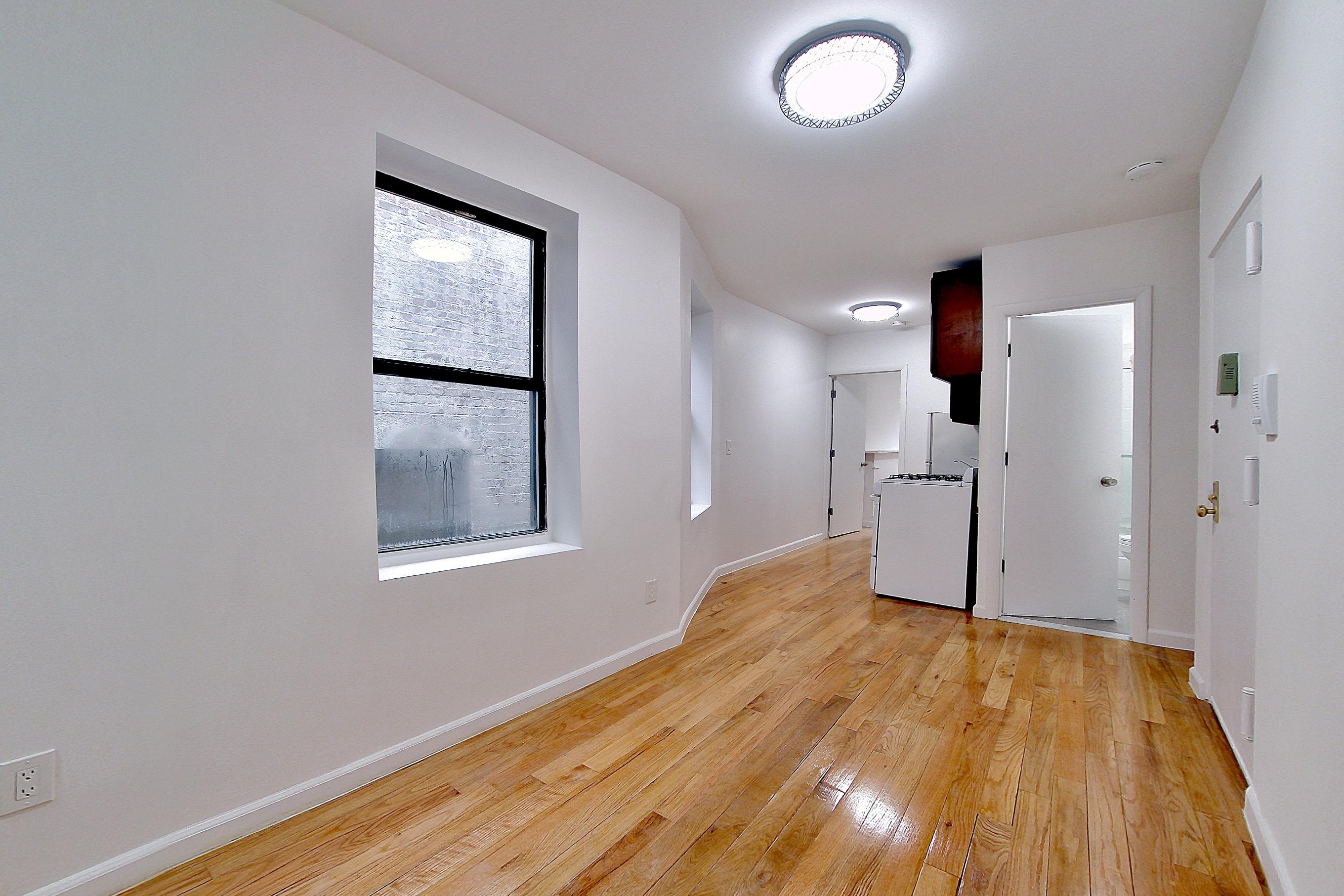 LIVING SPACE CORNER
