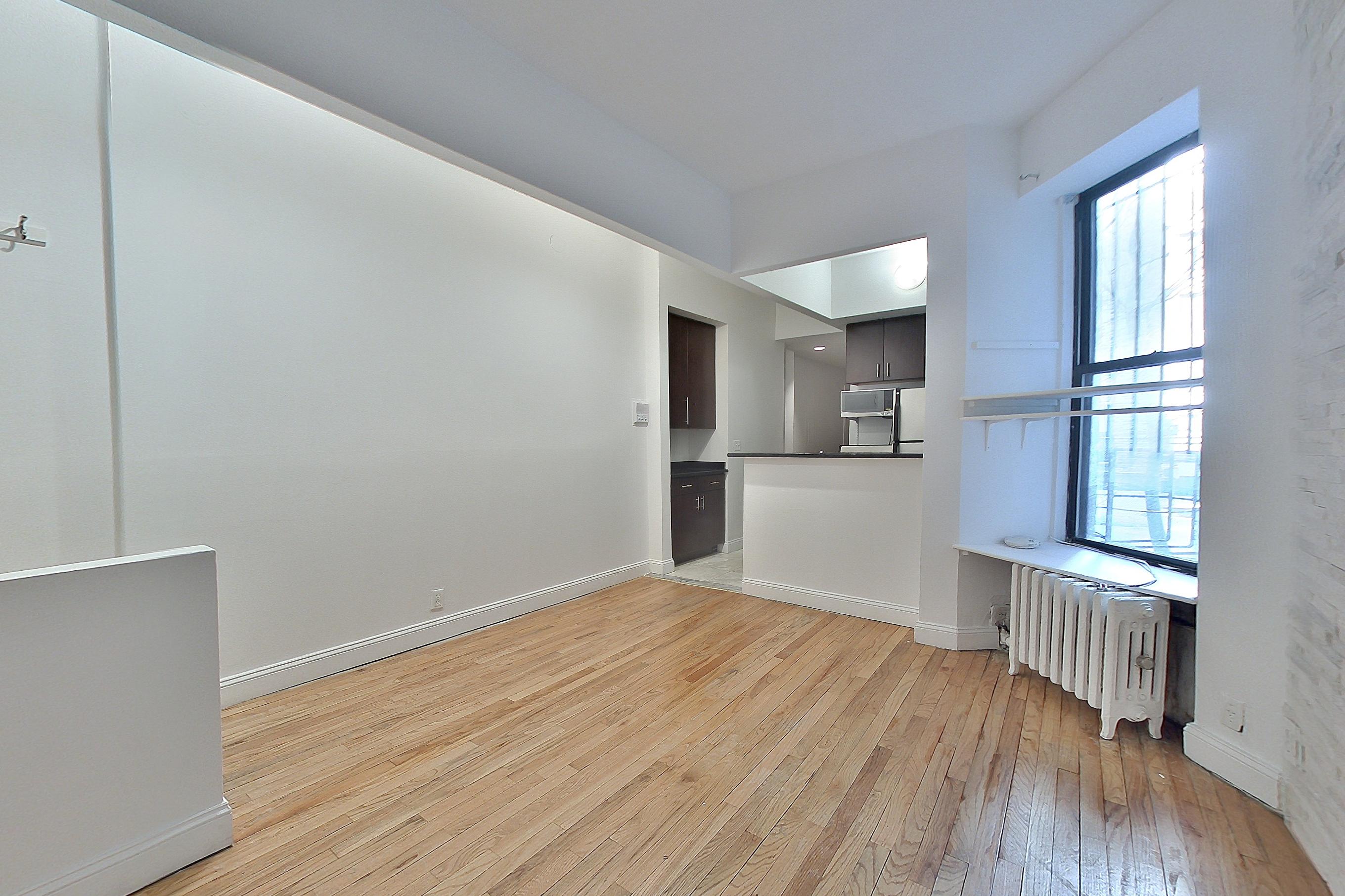 LIVING SPACE CORNER 2