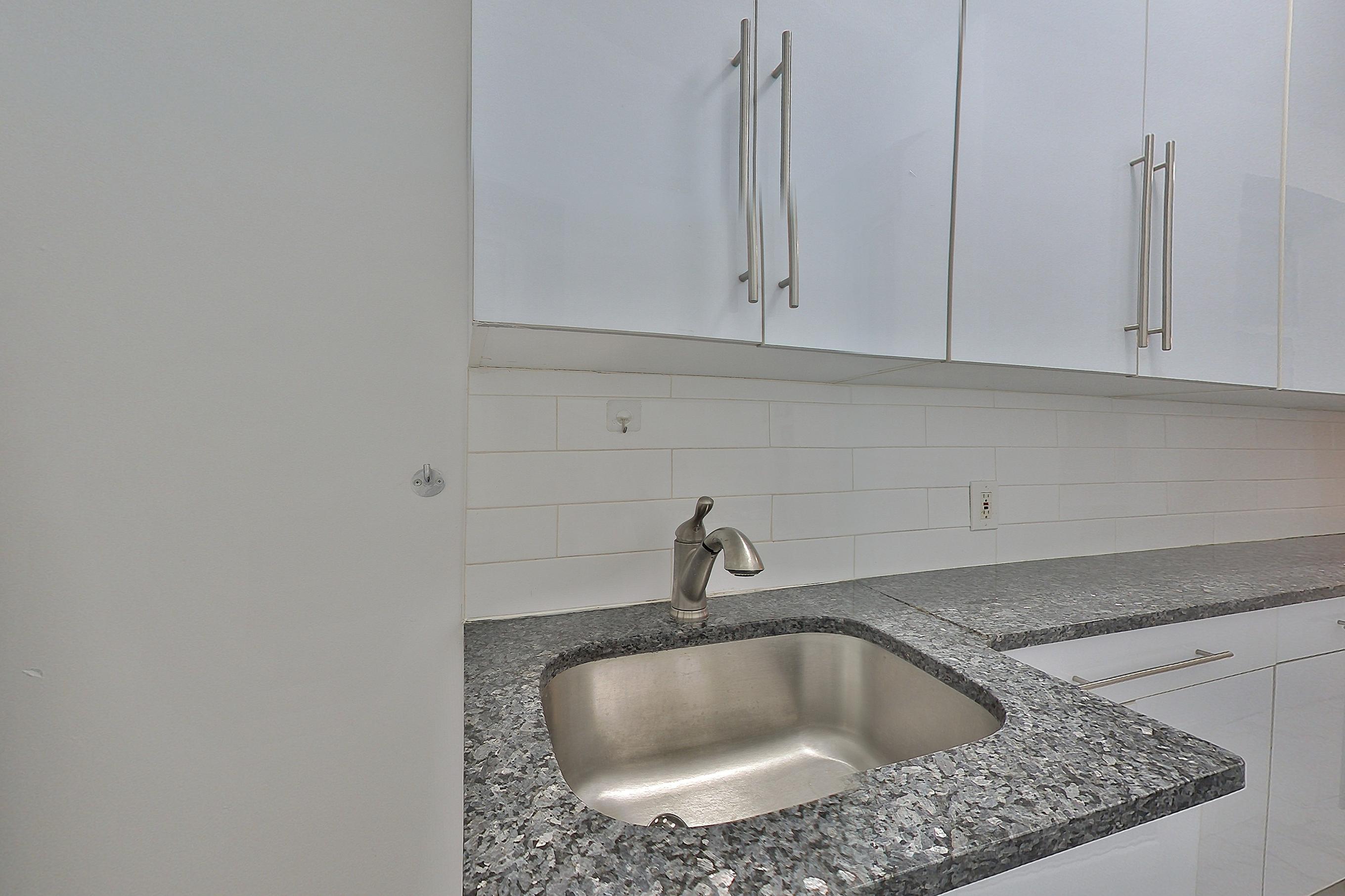 KITCHEN CORNER