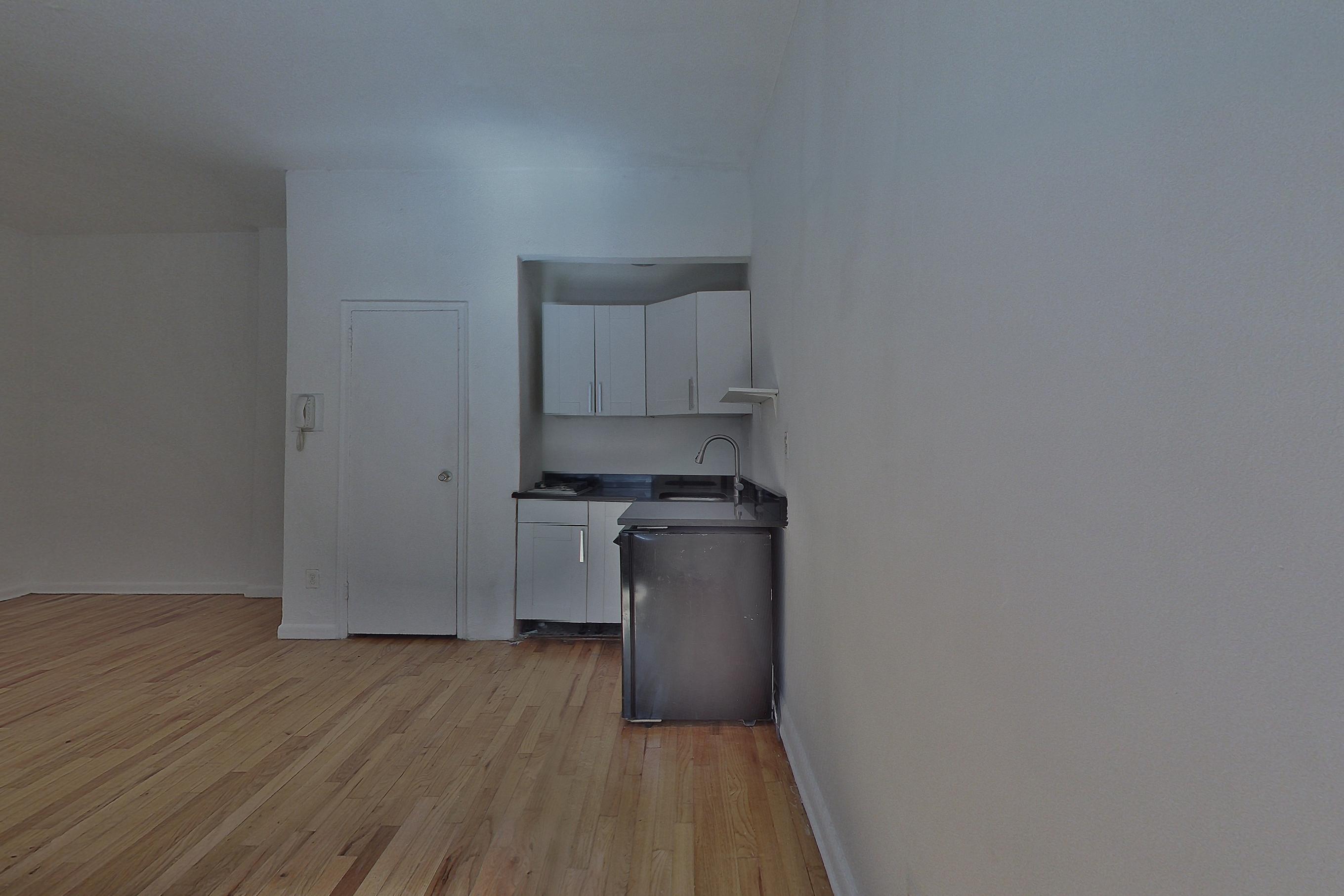 LIVING SPACE CORNER