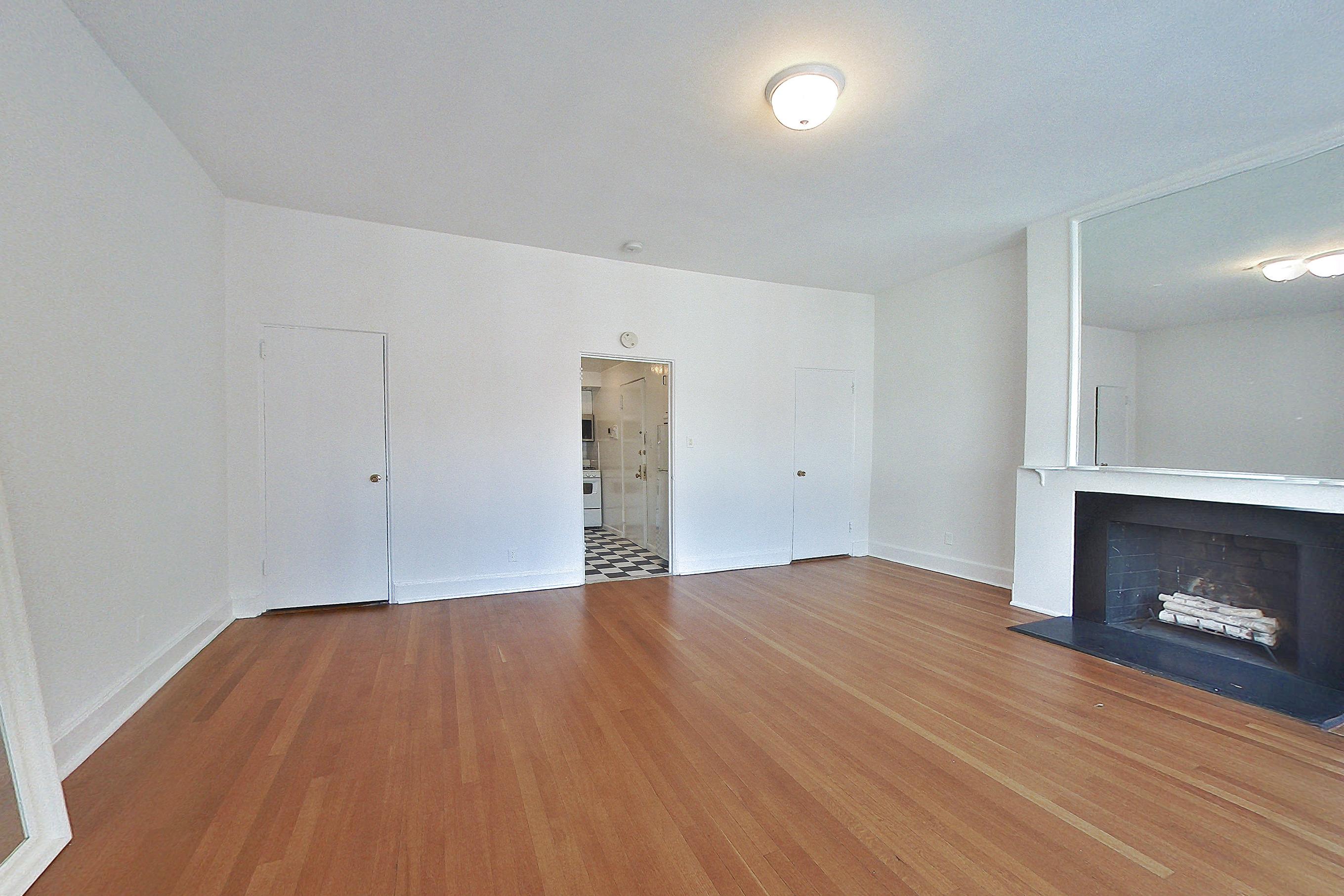 LIVING SPACE CORNER