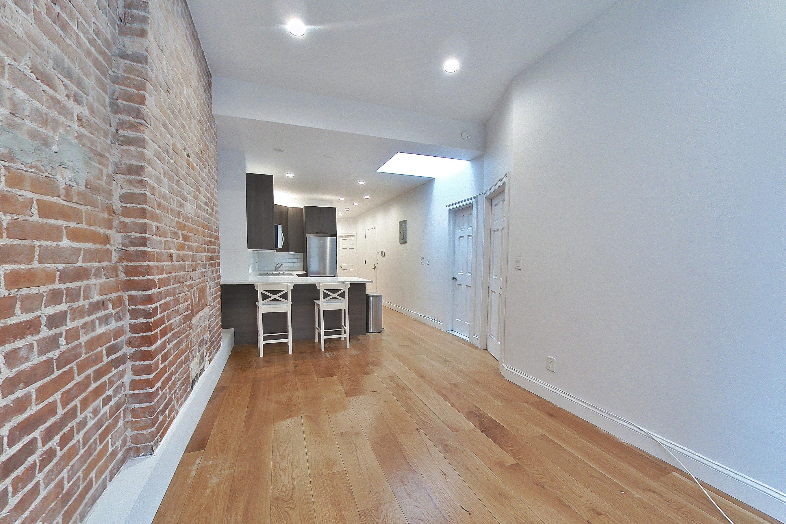 LIVING SPACE CORNER