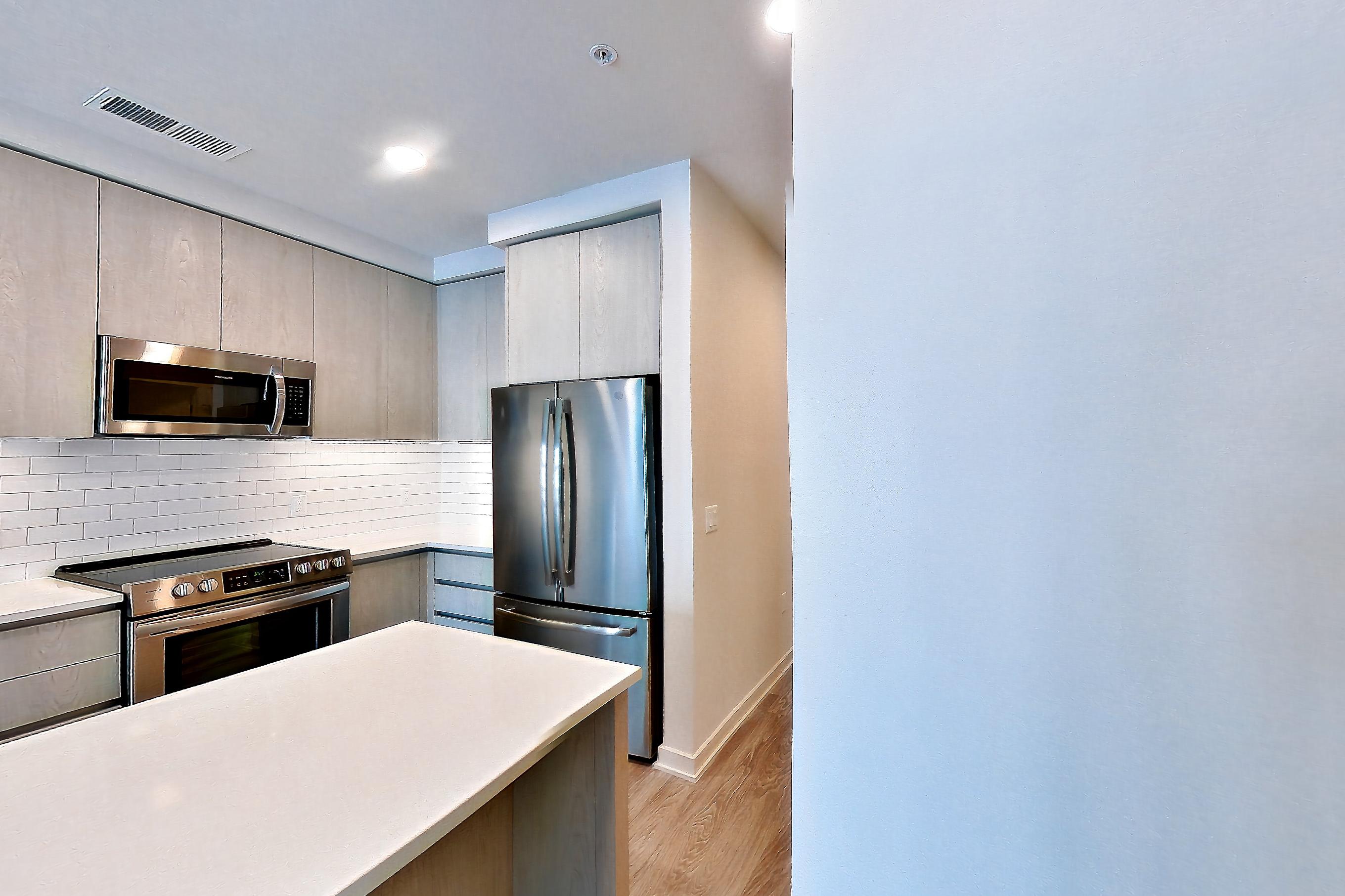 KITCHEN CLOSET