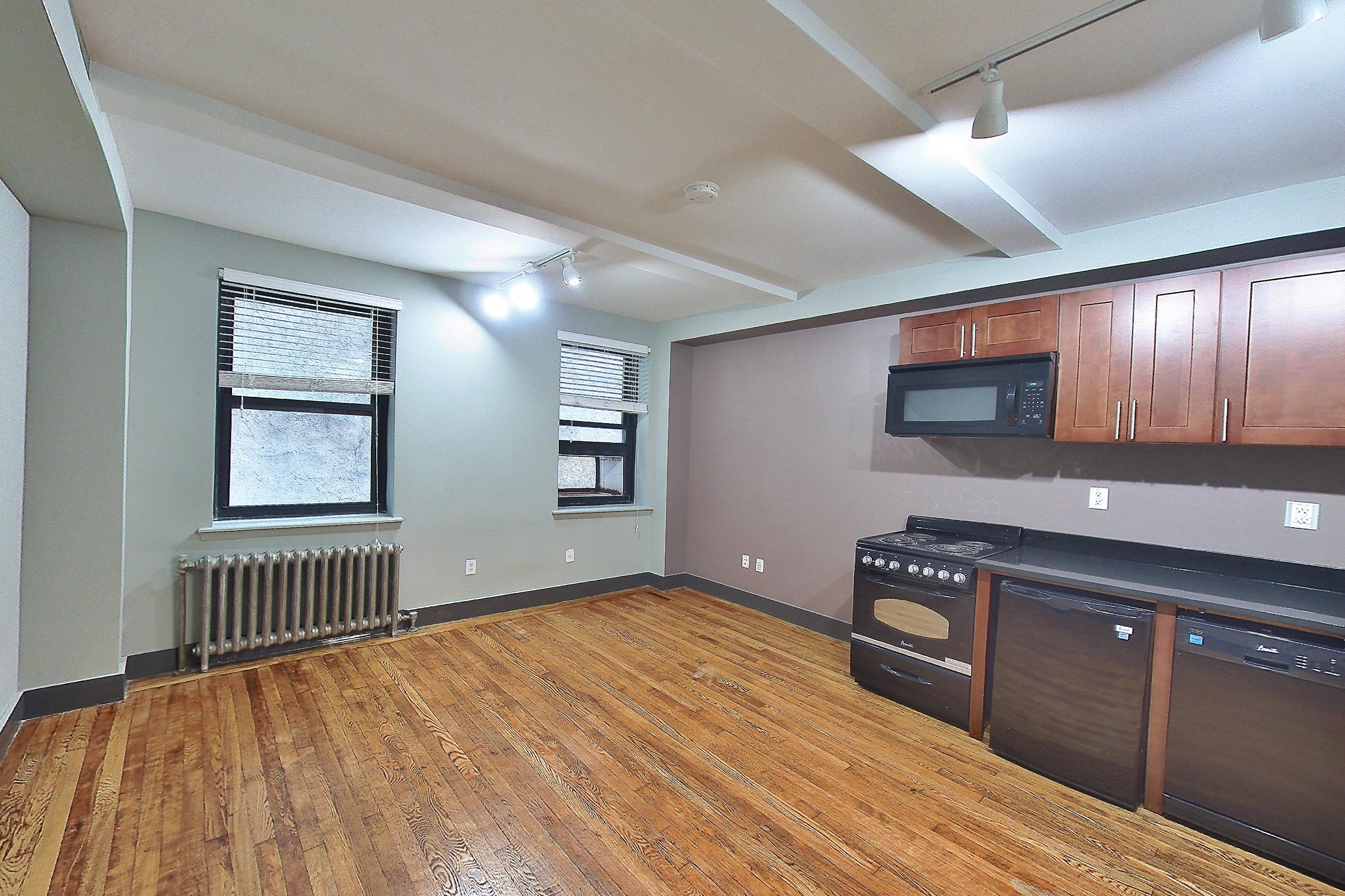 LIVING SPACE 2