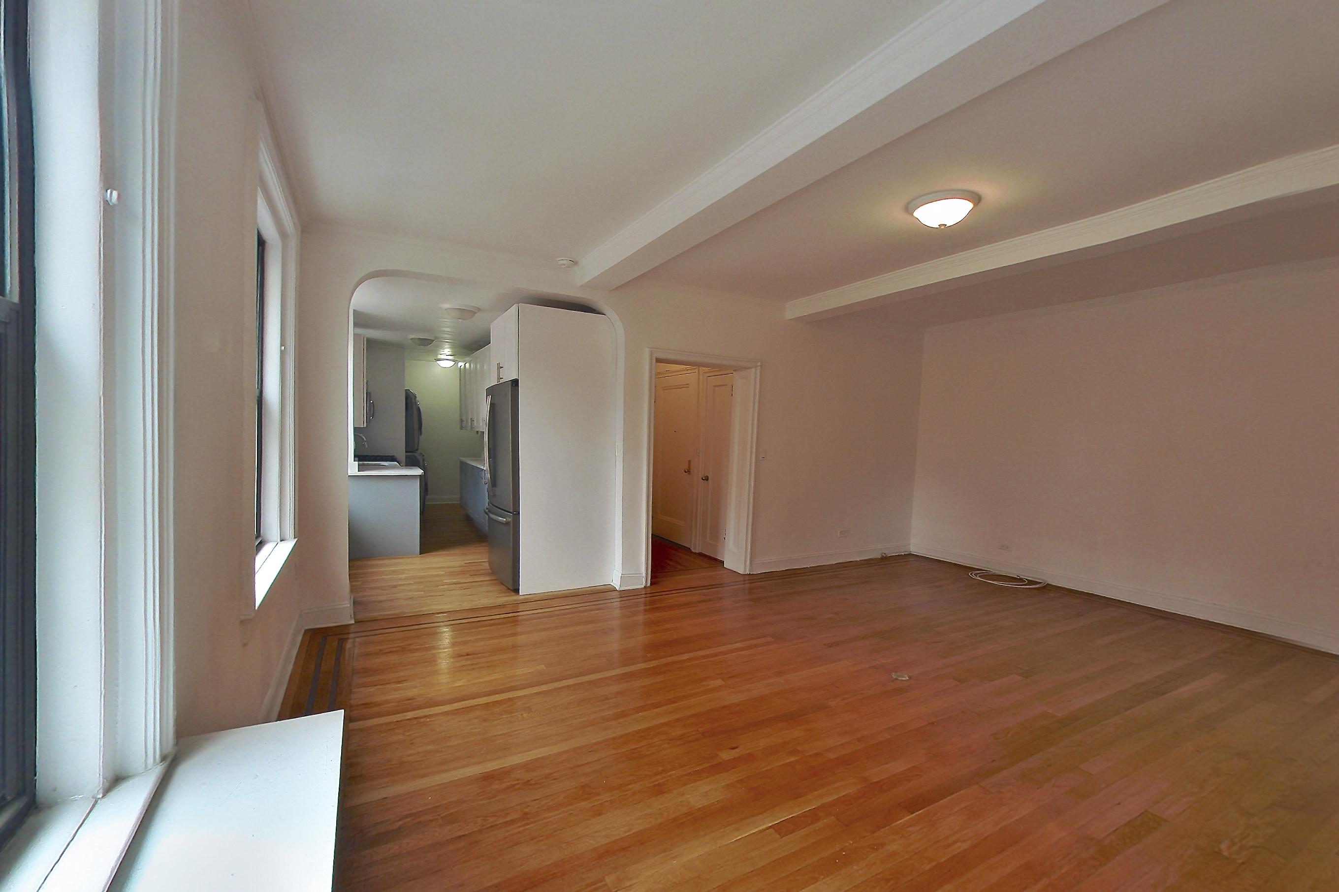 LIVING ROOM CORNER 3