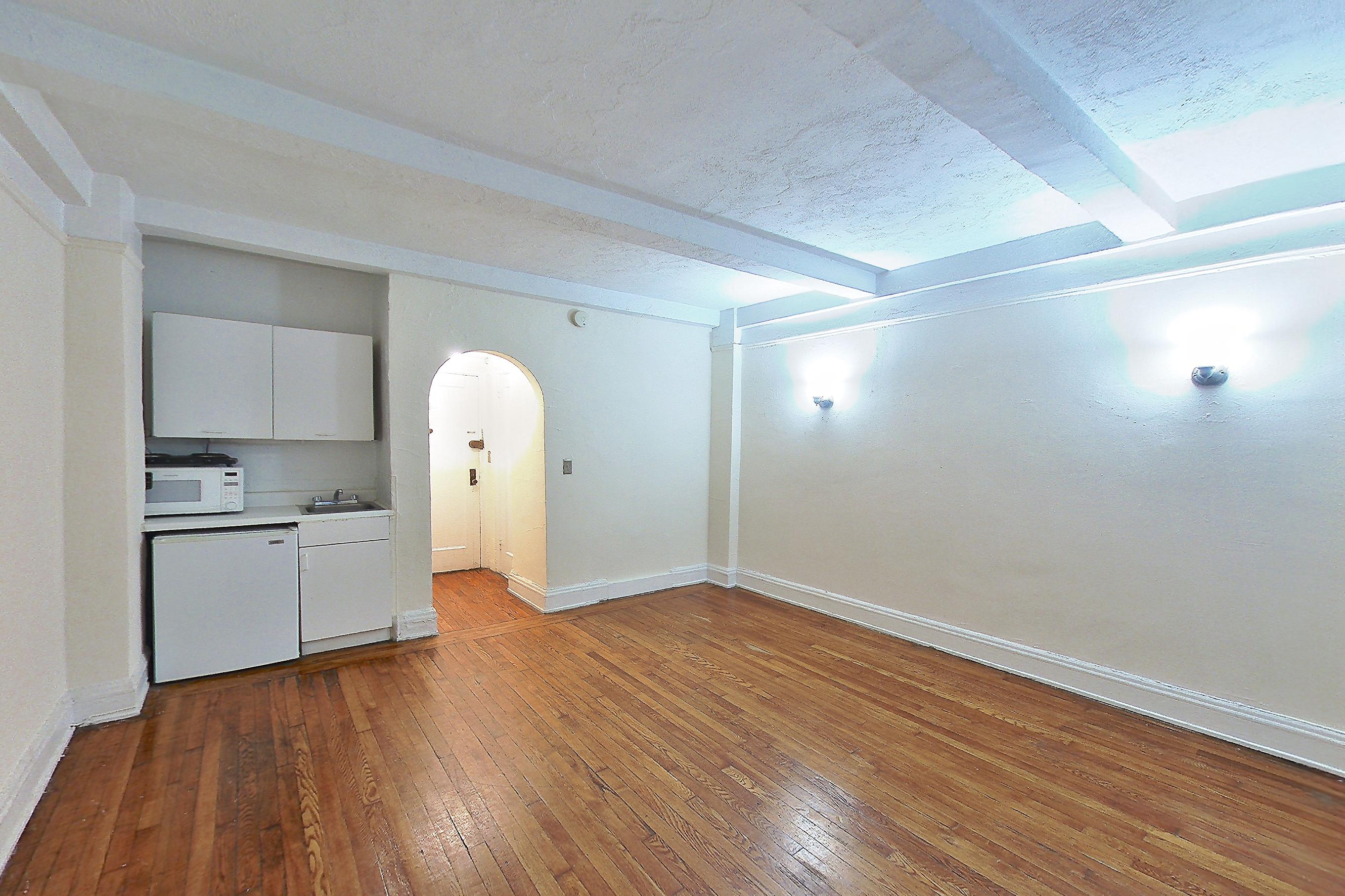 LIVING SPACE 1