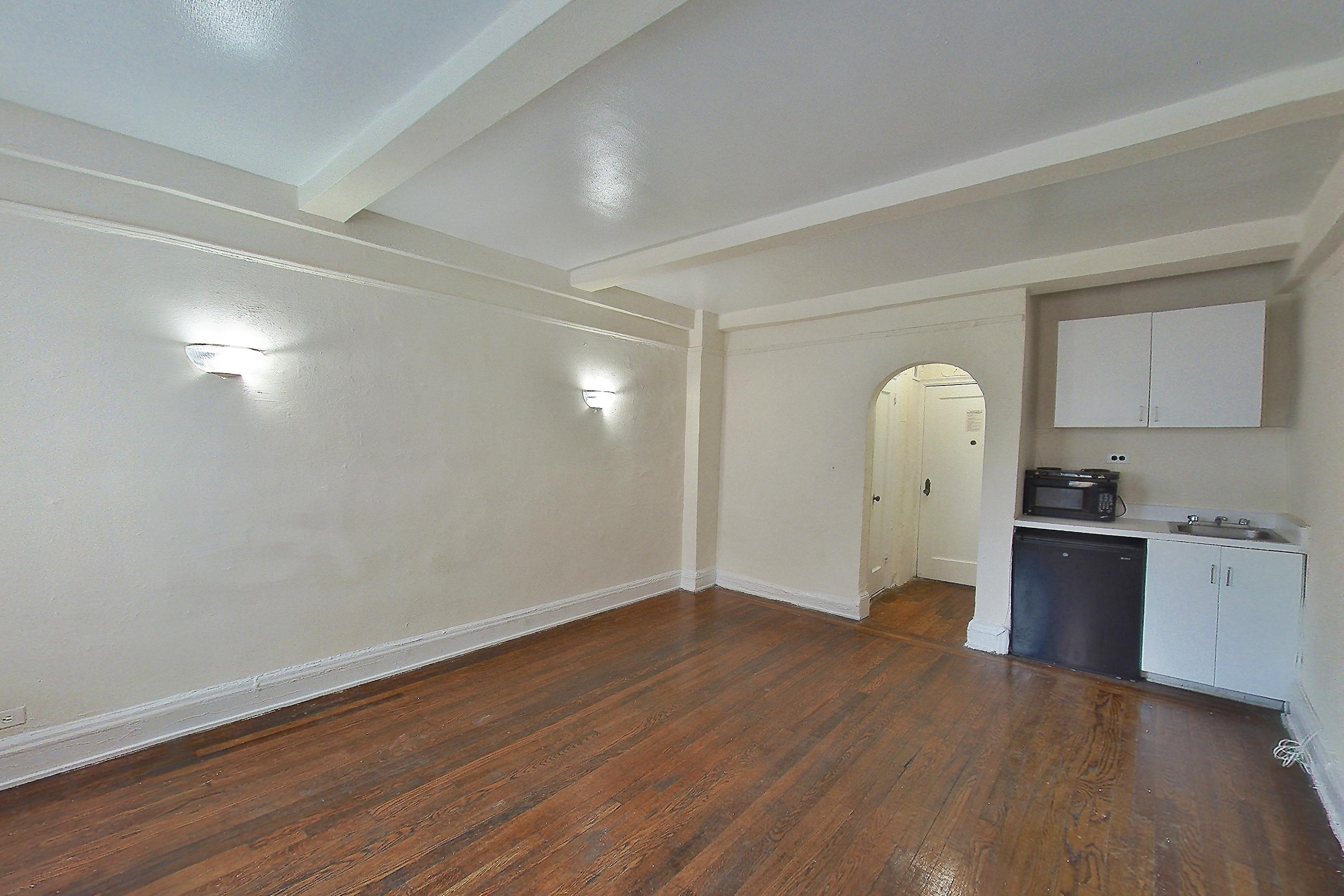 LIVING SPACE 1