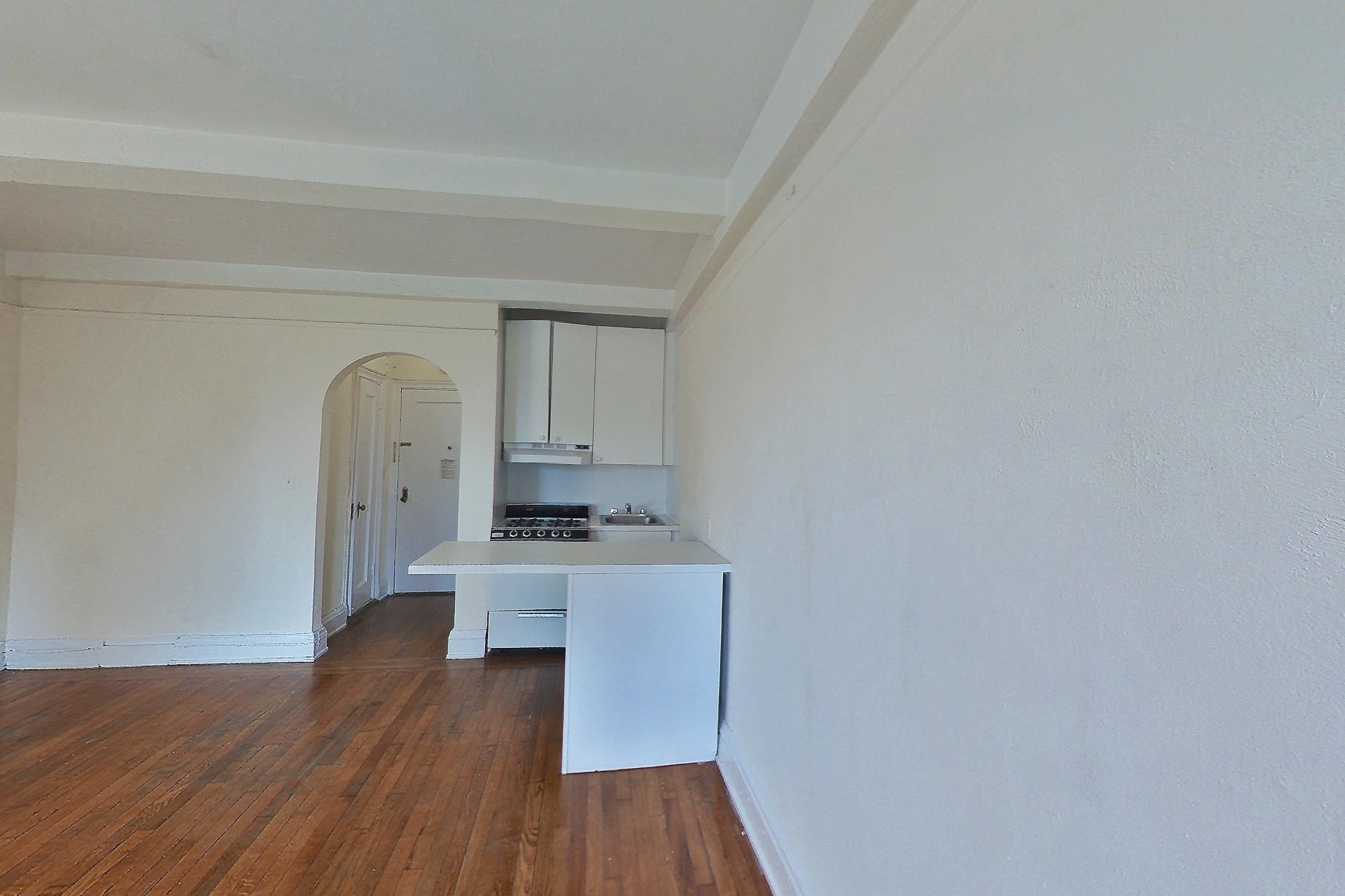 LIVING SPACE 1