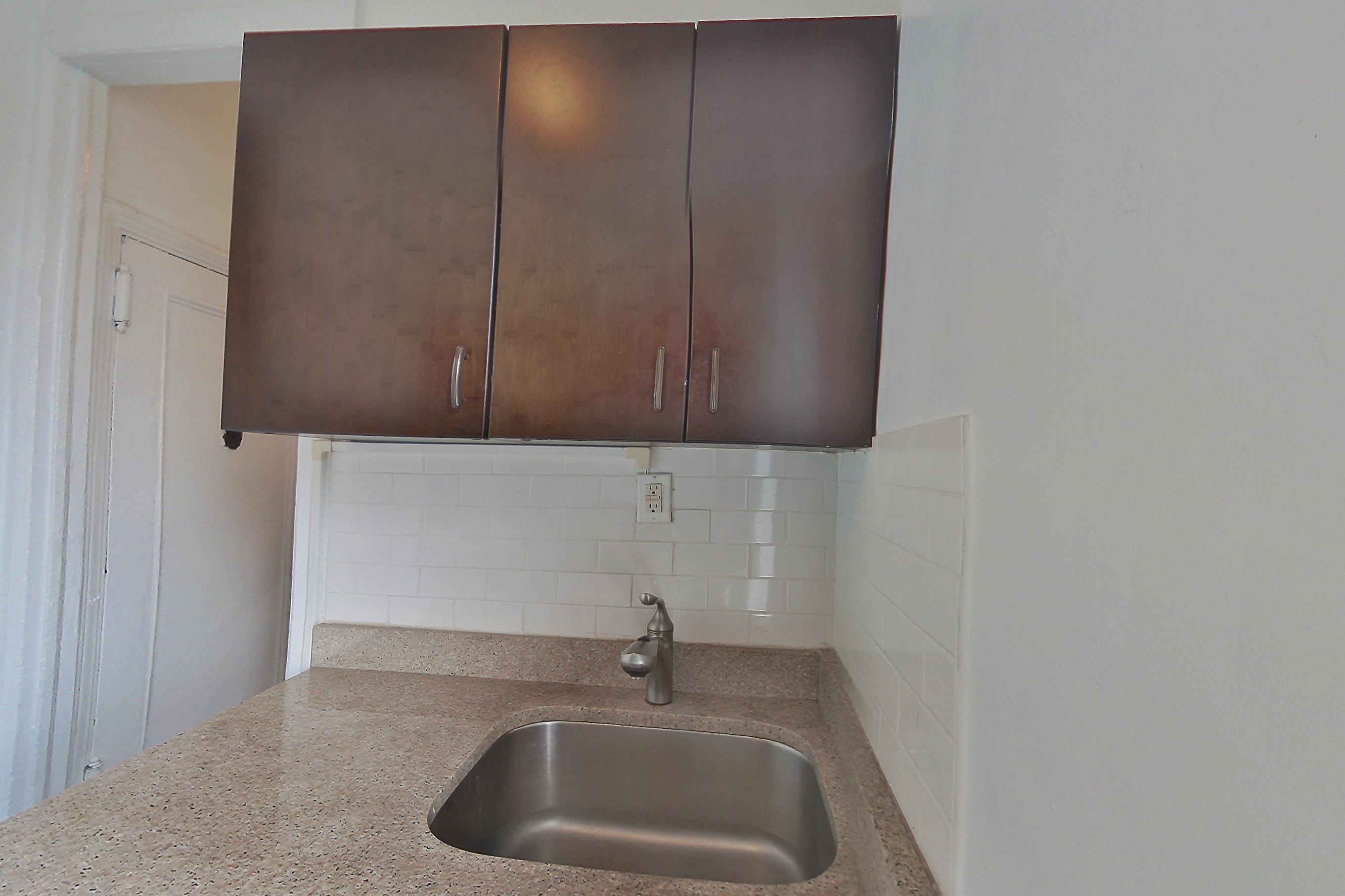 KITCHEN CORNER
