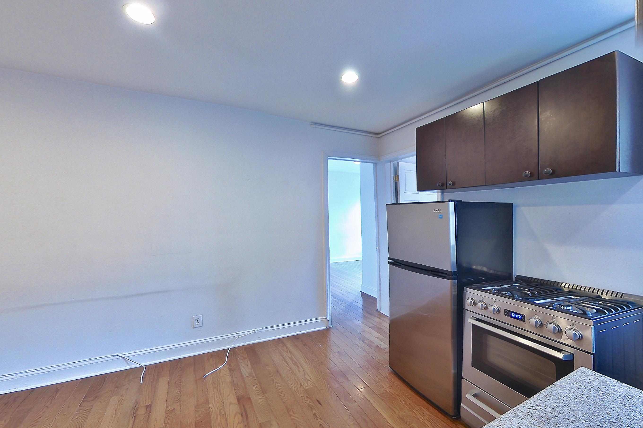 LIVING ROOM 3