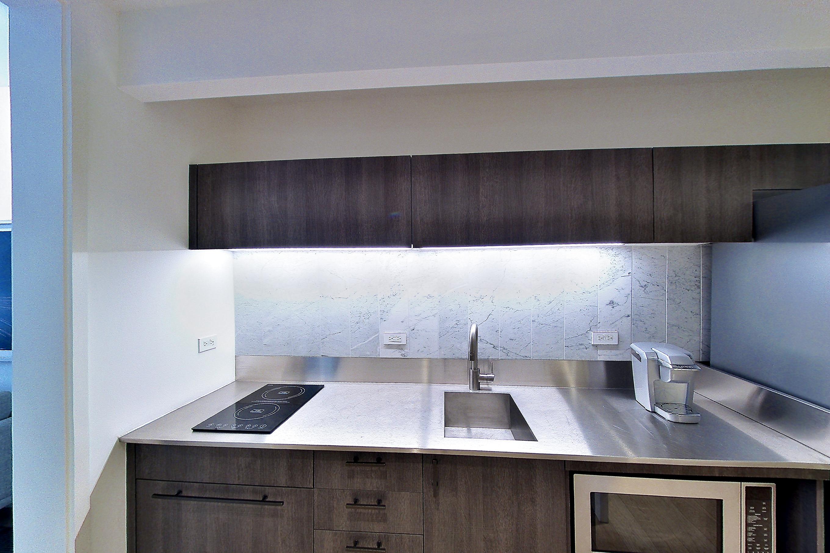 KITCHEN CLOSET