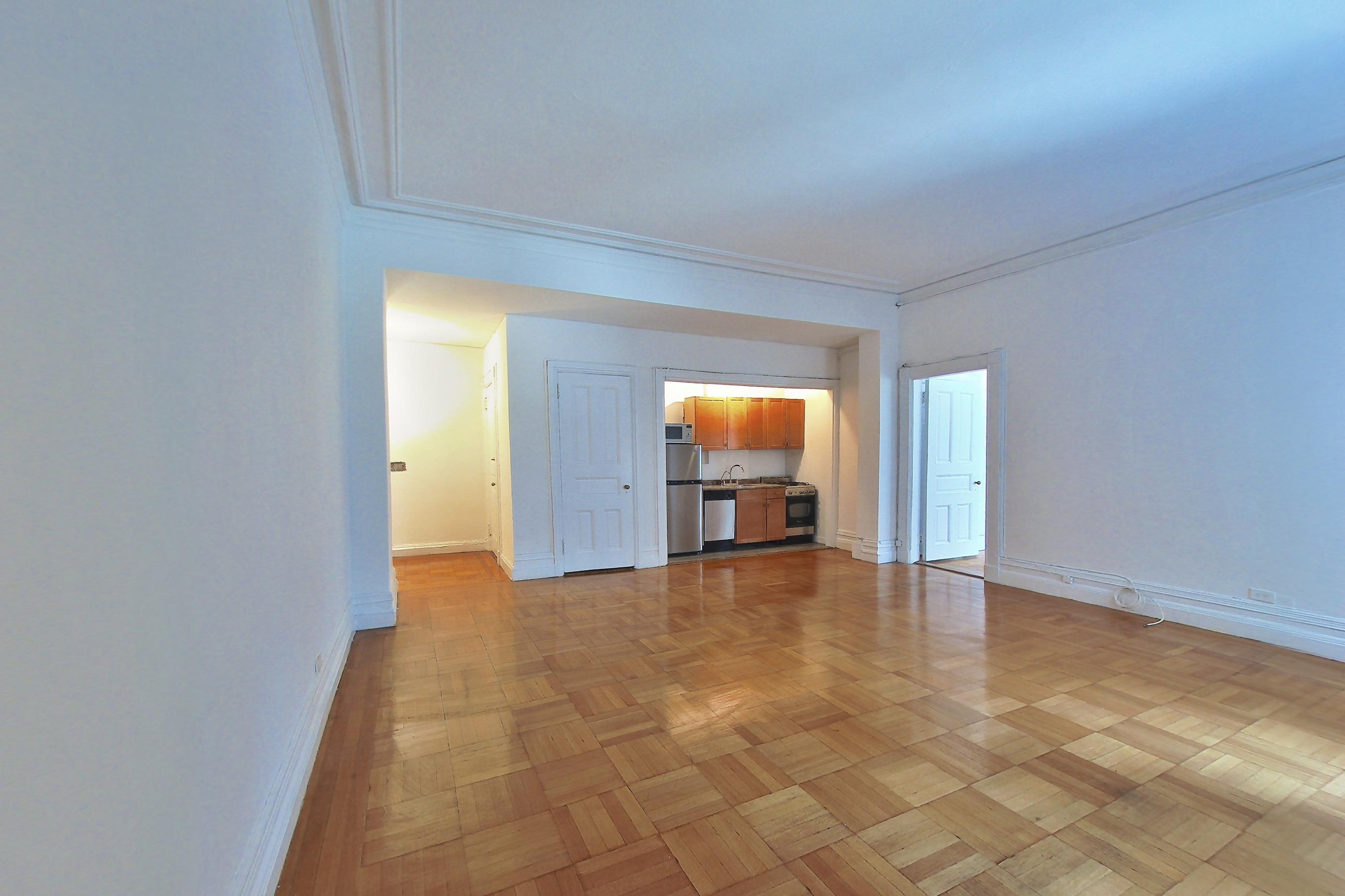 LIVING ROOM CORNER 1