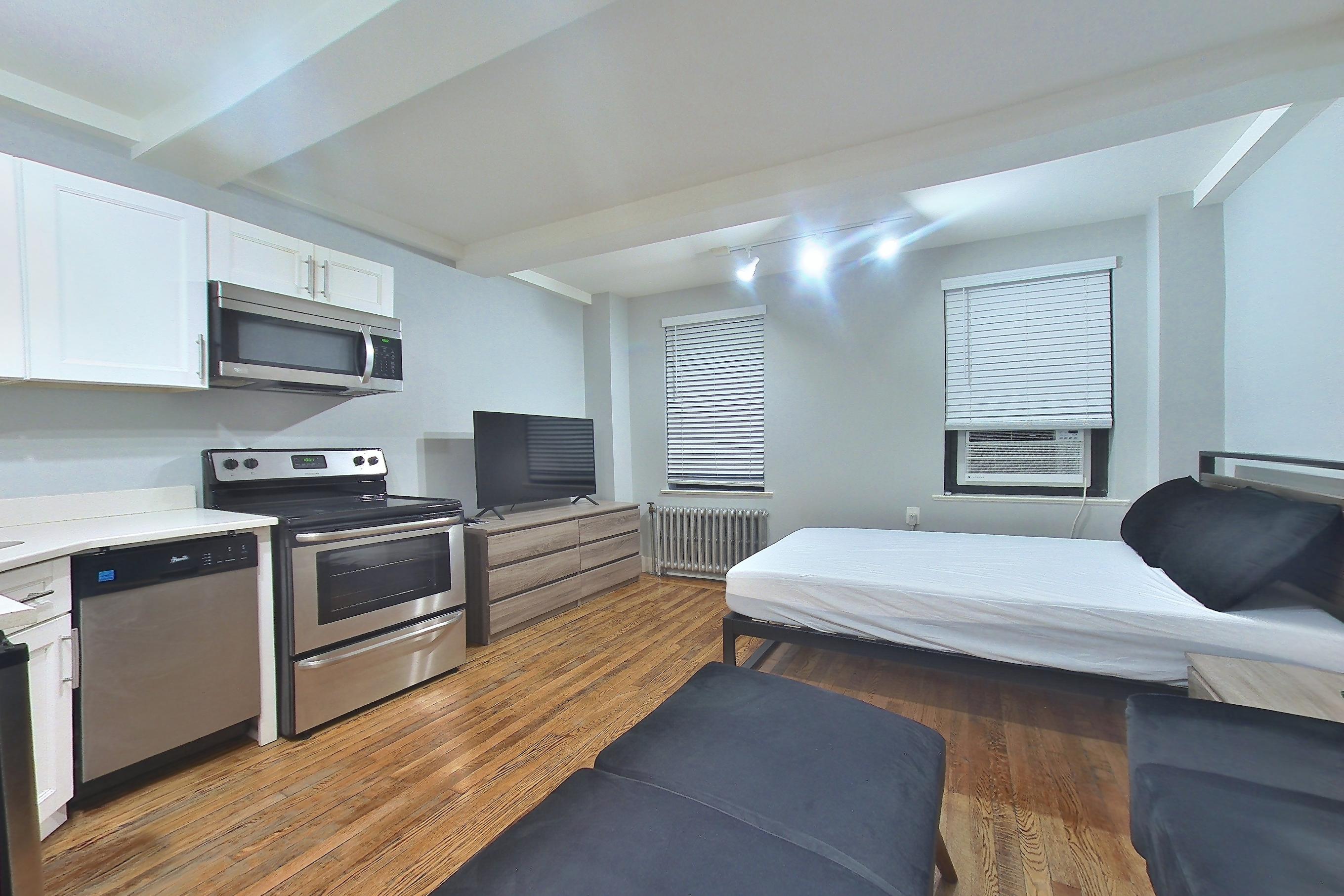LIVING SPACE 2