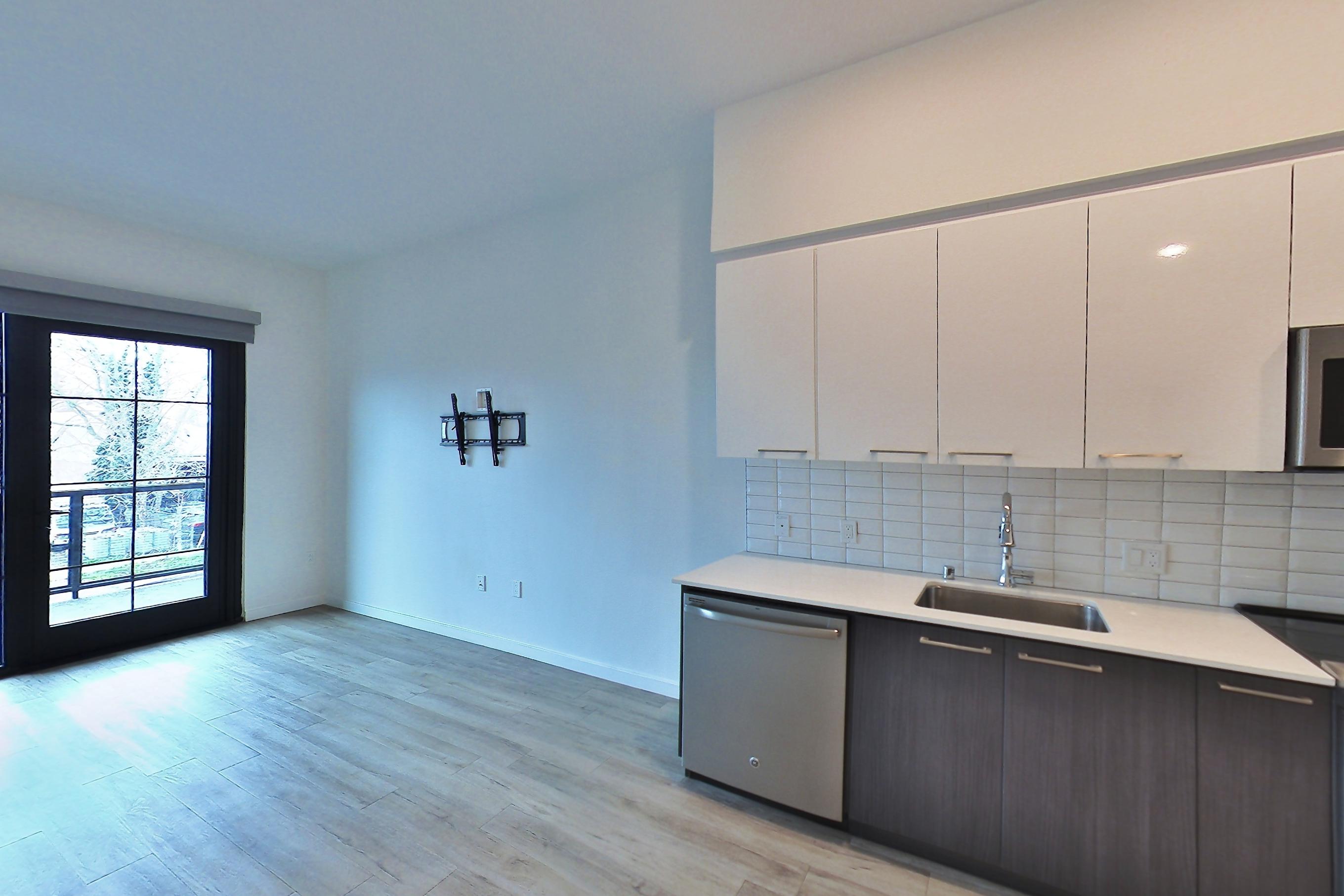 DINING ROOM (representative of this floor plan)