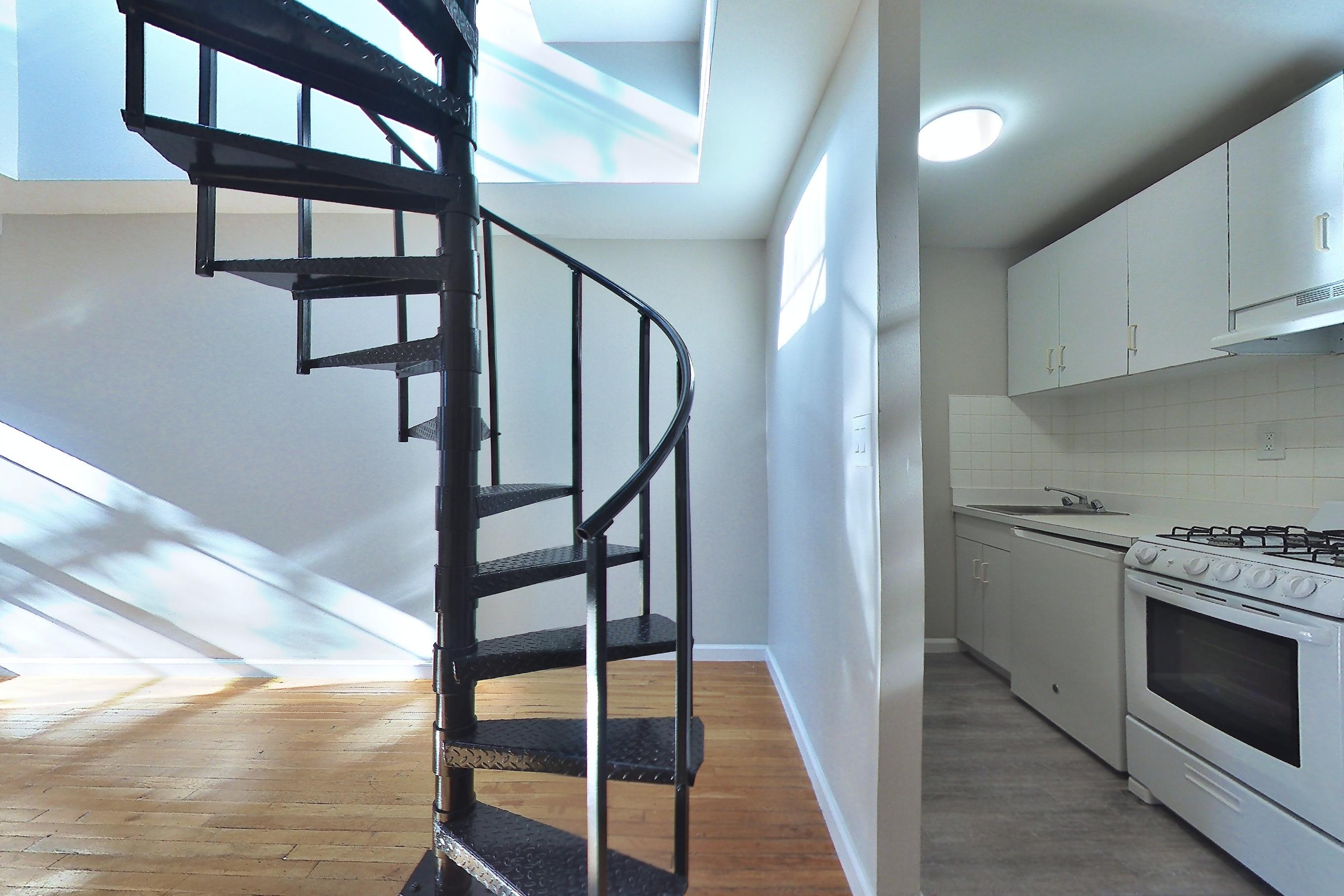 LIVING SPACE 2