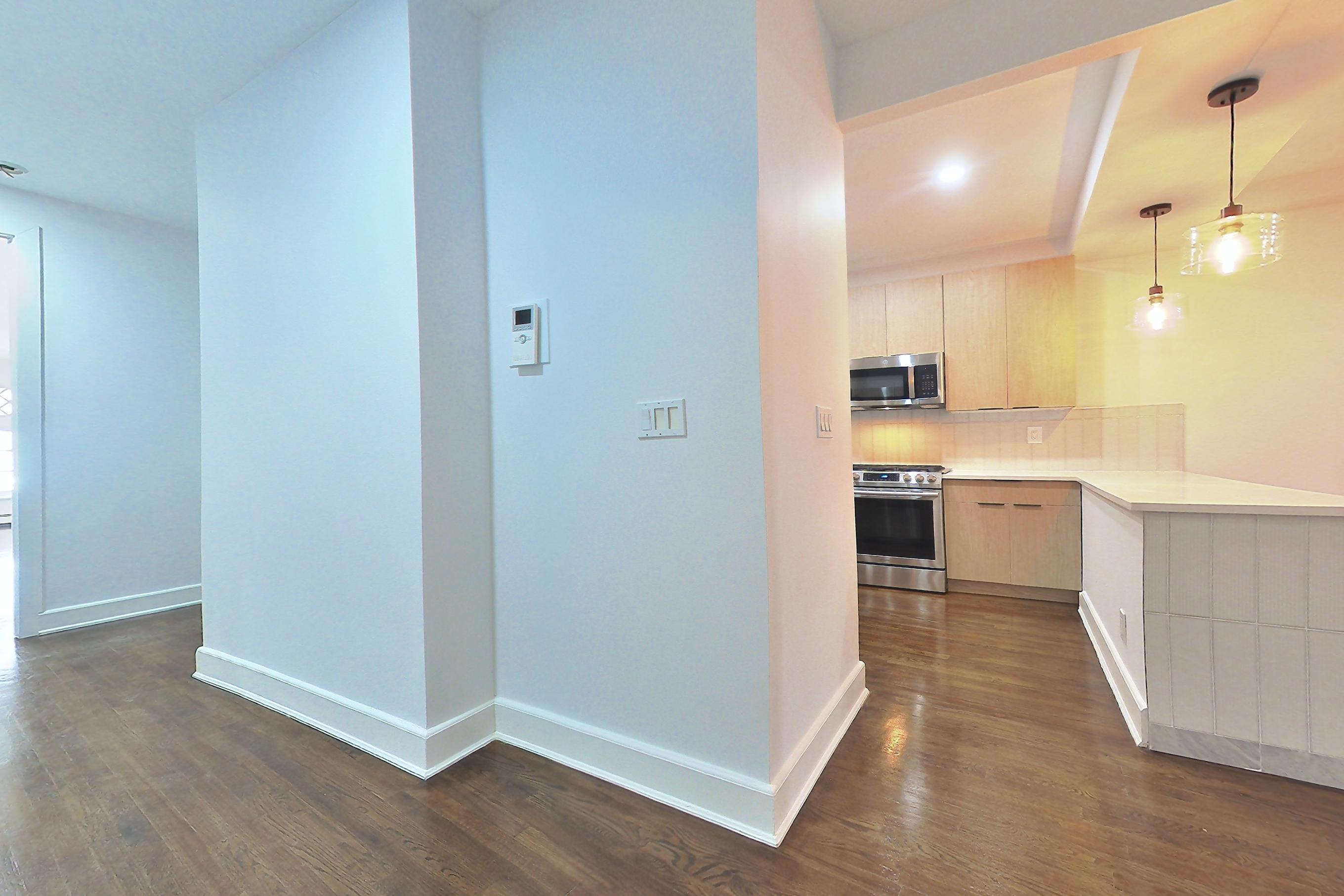 LIVING ROOM CLOSET