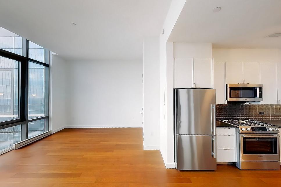 LIVING SPACE B