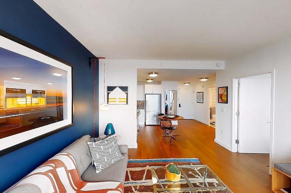 LIVING ROOM B